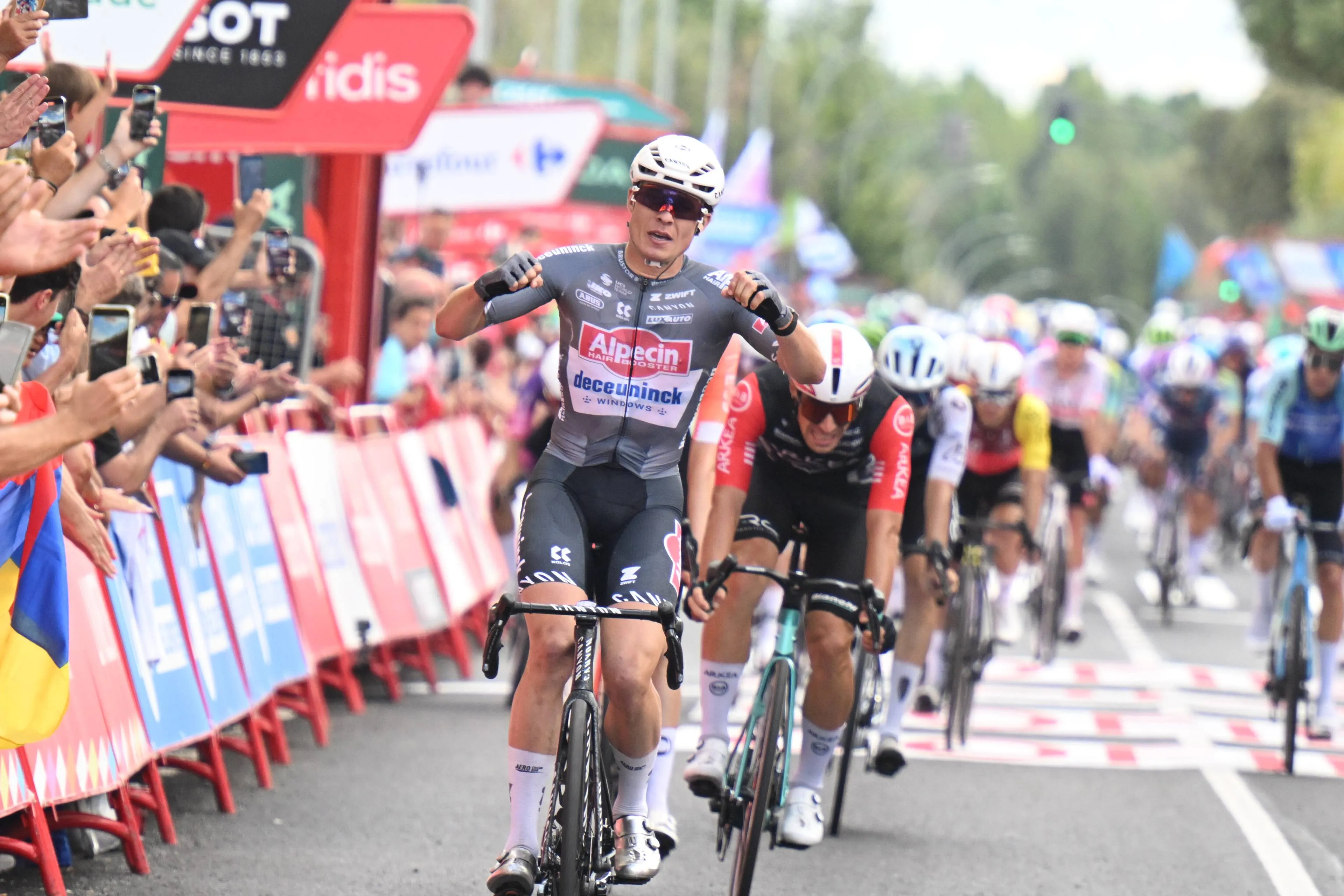 VORSCHAU & FAVORITEN | Vuelta a Espana 2025, Etappe 21 - Jasper Philipsen jagt vierten Etappensieg in Madrid