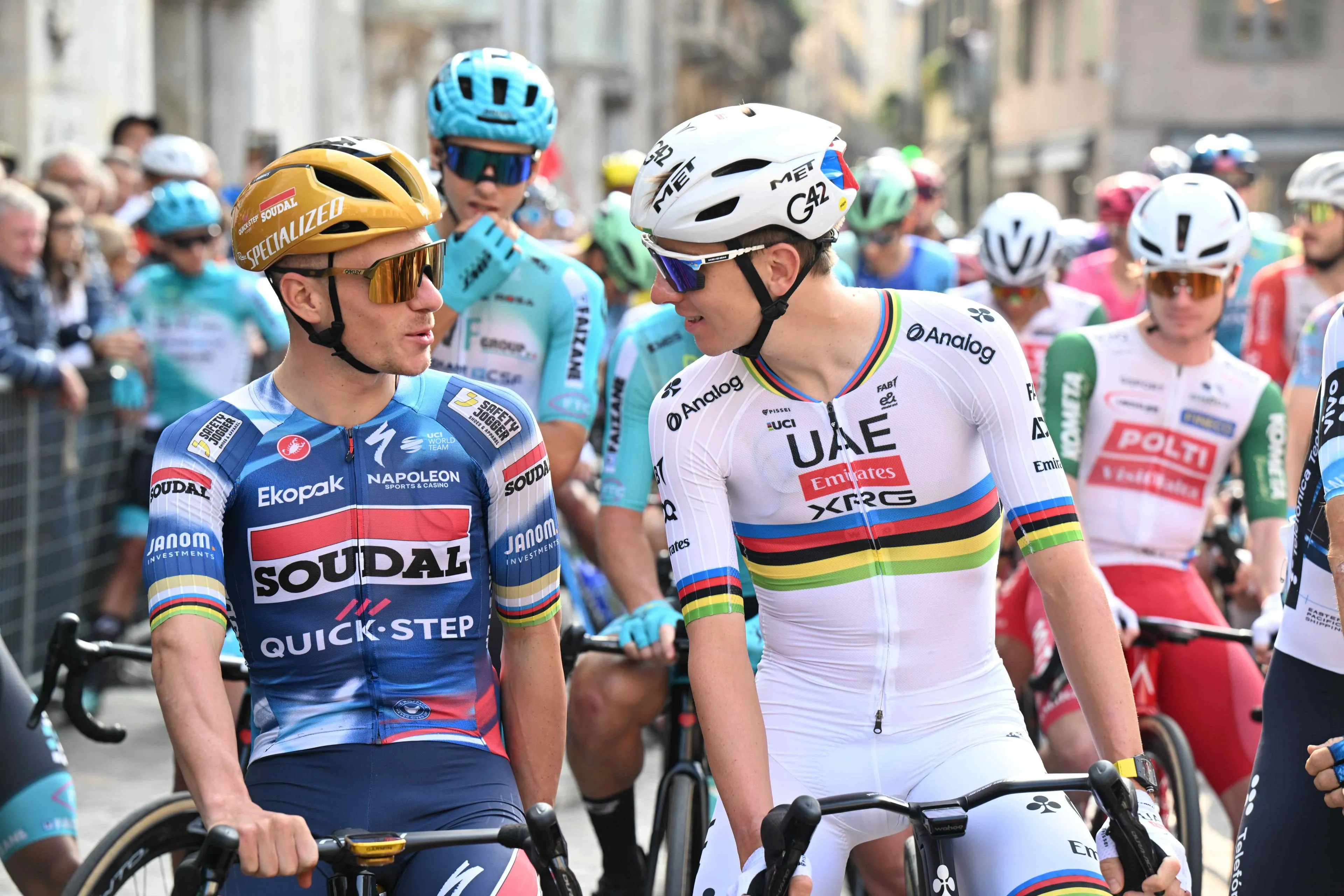 „Remco Evenepoel studiert, wie Pogacar angreift" - Experten verraten, wie der Olympiasieger 2026 zurückschlagen will