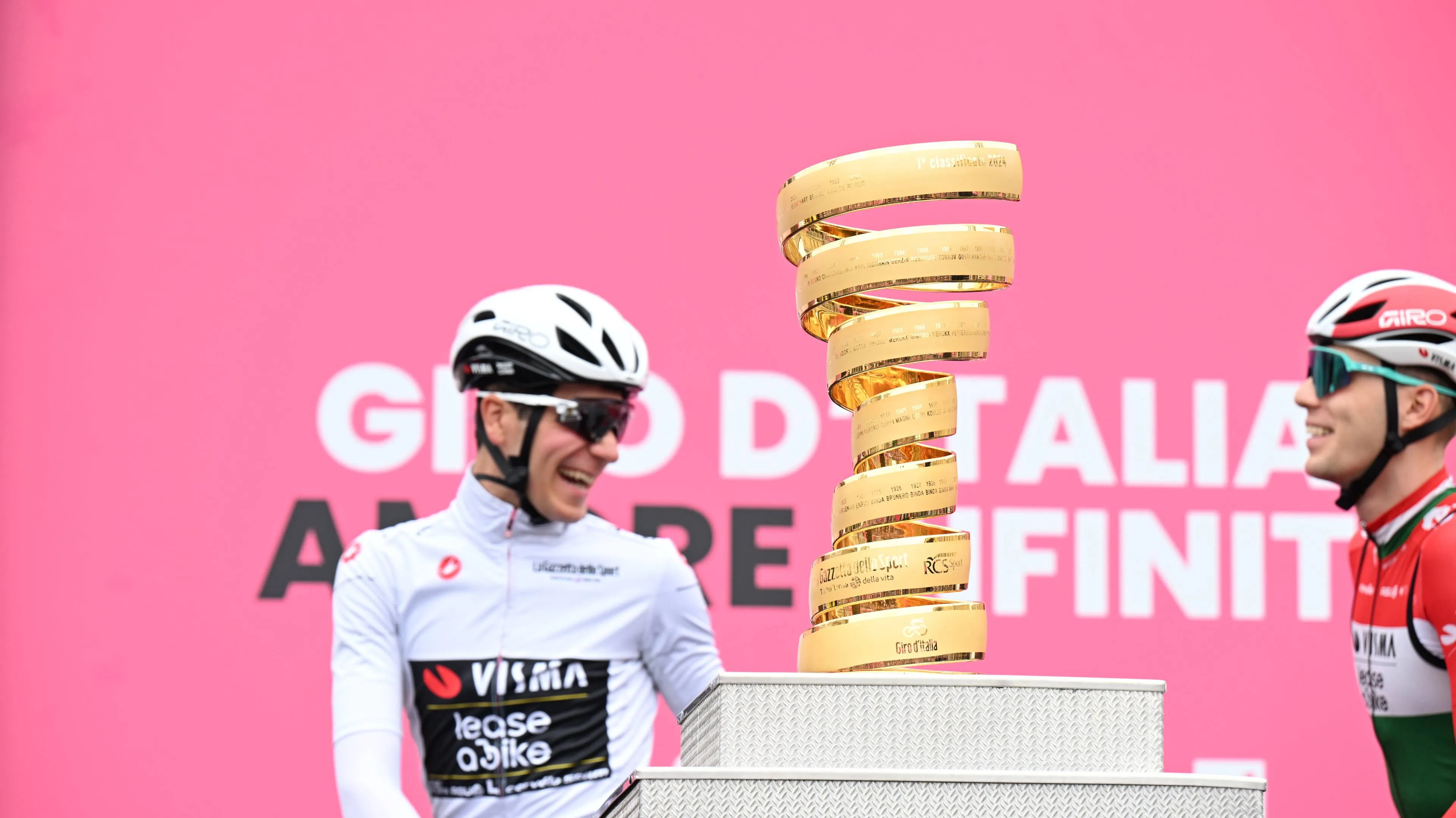 „Ich hoffe, bei Rennen wie dem Giro d’Italia und der Tour de France stark aufzutreten“ – Cian Uijtdebroeks über seine Ziele mit Movistar