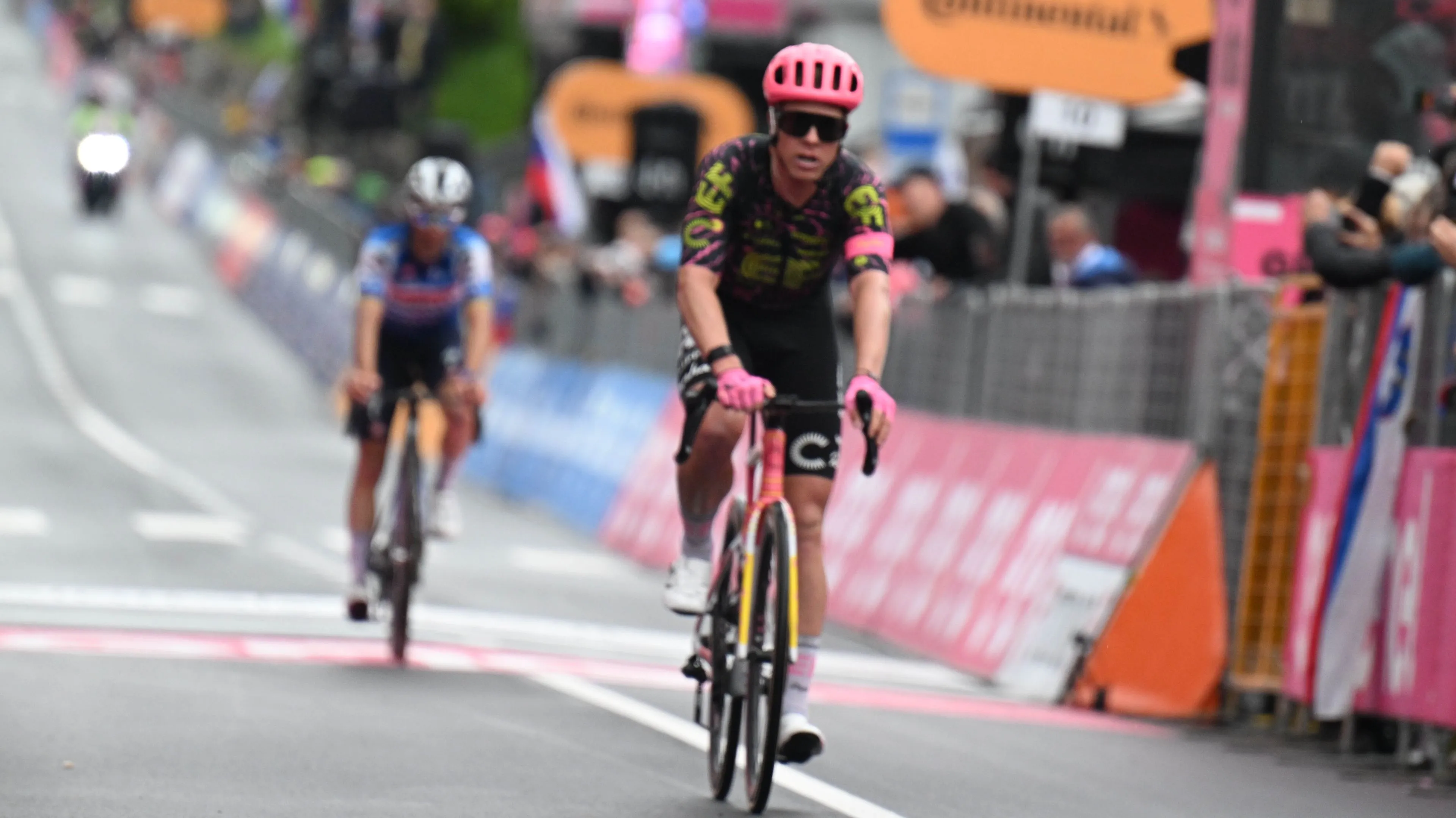 „Ich habe mir buchstäblich in die Hose gemacht“: Michael Valgren will sich für sein verpatztes Paris-Roubaix-Debüt revanchieren