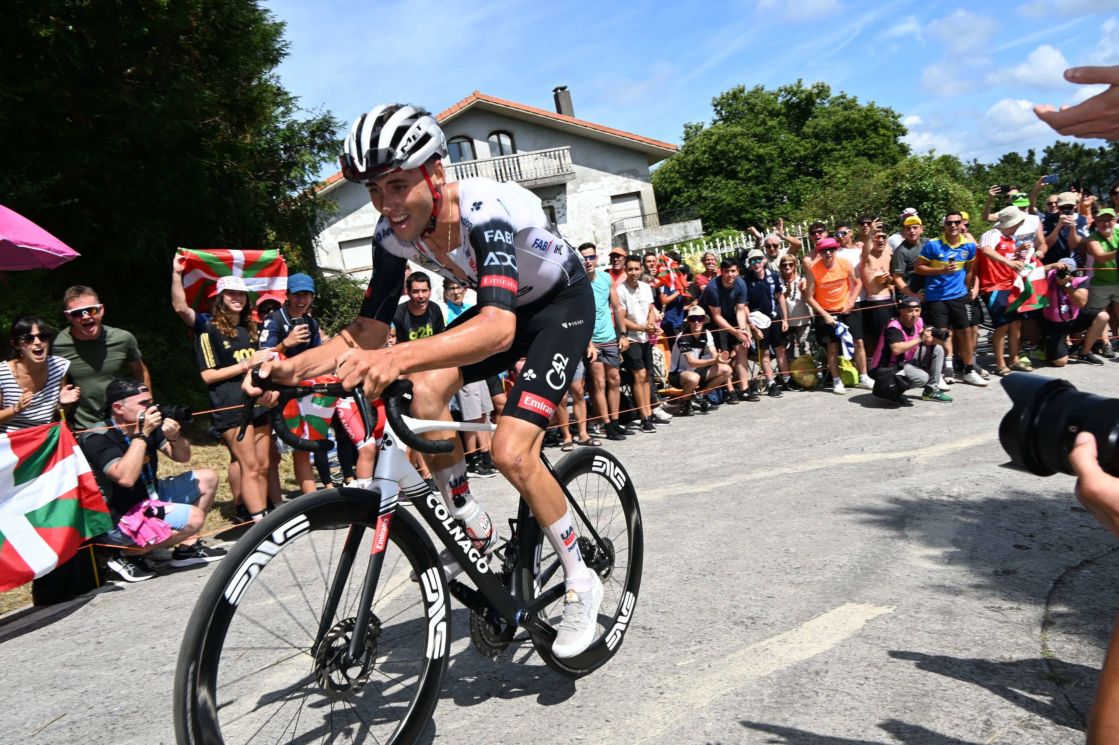 „Wenn Tadej Pogacar am Start steht, ist er natürlich der Chef“: UAE-Talent peilt dennoch eigene Chancen 2026 an