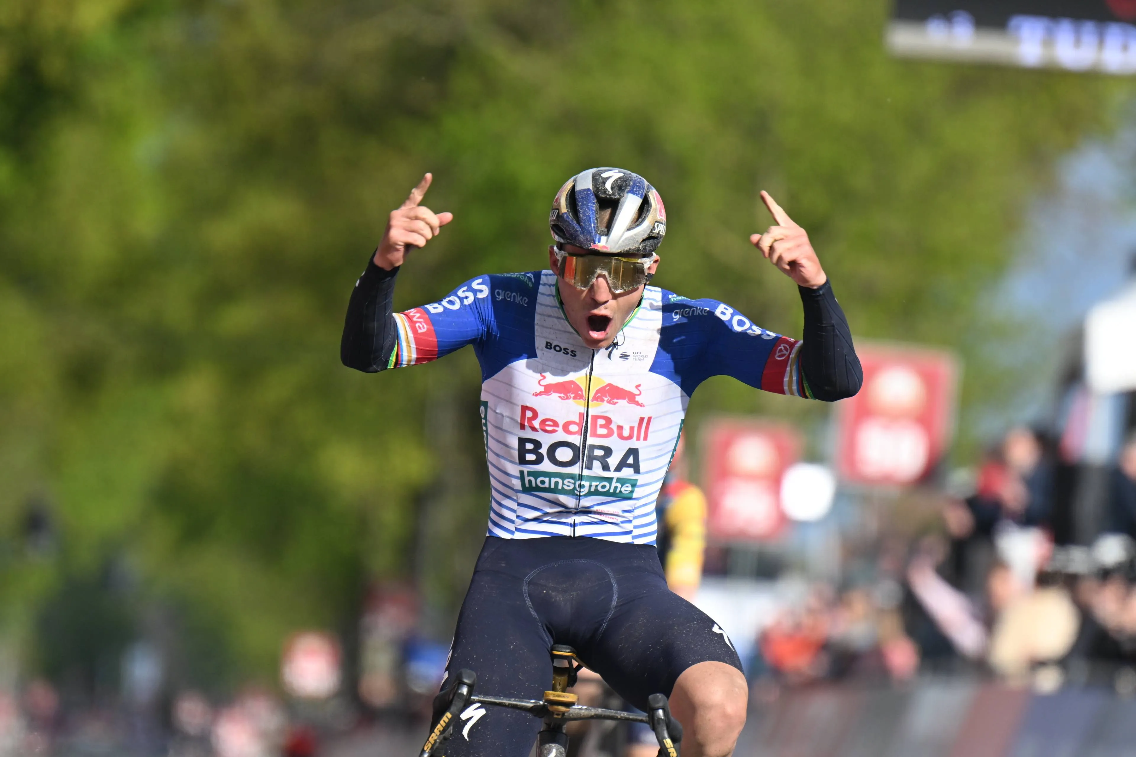 Remco Evenepoel wins Amstel Gold Race 2026