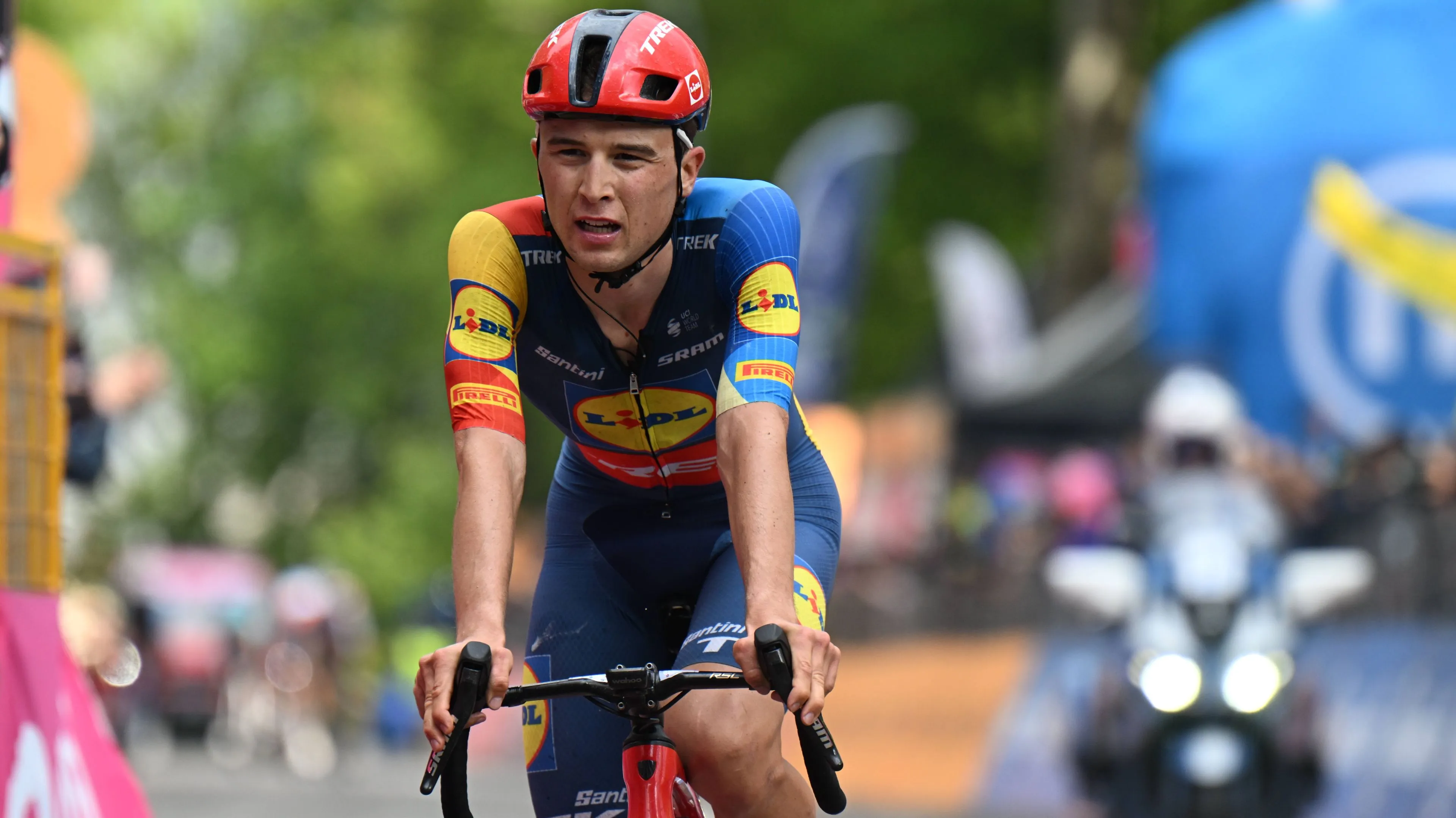 Astana sucht erneut einen italienischen Klassiker-Spezialisten – diesmal verliert Lidl-Trek einen eigenen Fahrer