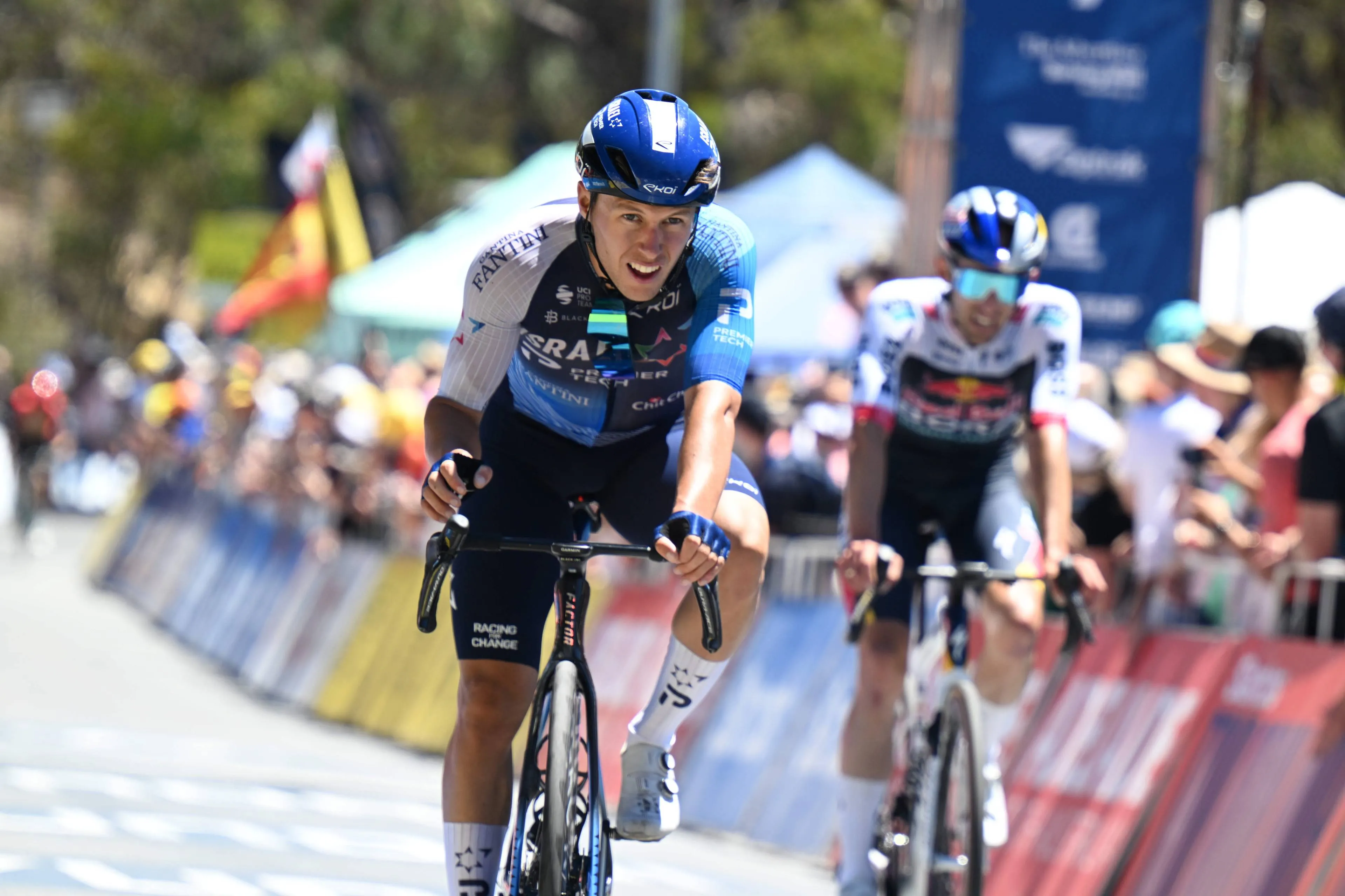 „Ich hatte gute Beine und ich mag dieses Rennen“: Corbin Strong sichert sich beim Circuit Franco-Belge nach Bergaufsprint den ersten Saisonsieg