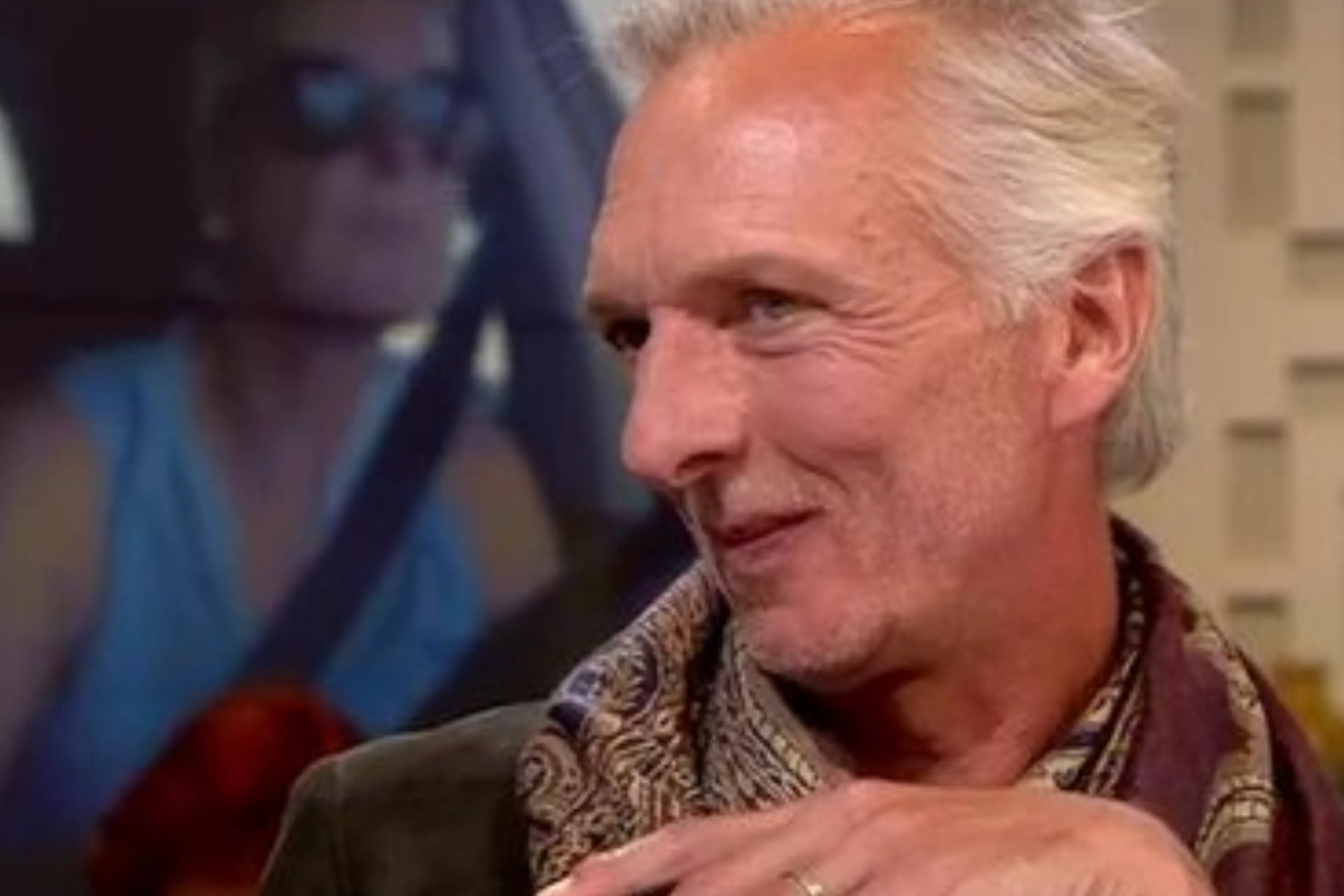 Martien Meiland onder vuur na likken aan mannengezicht