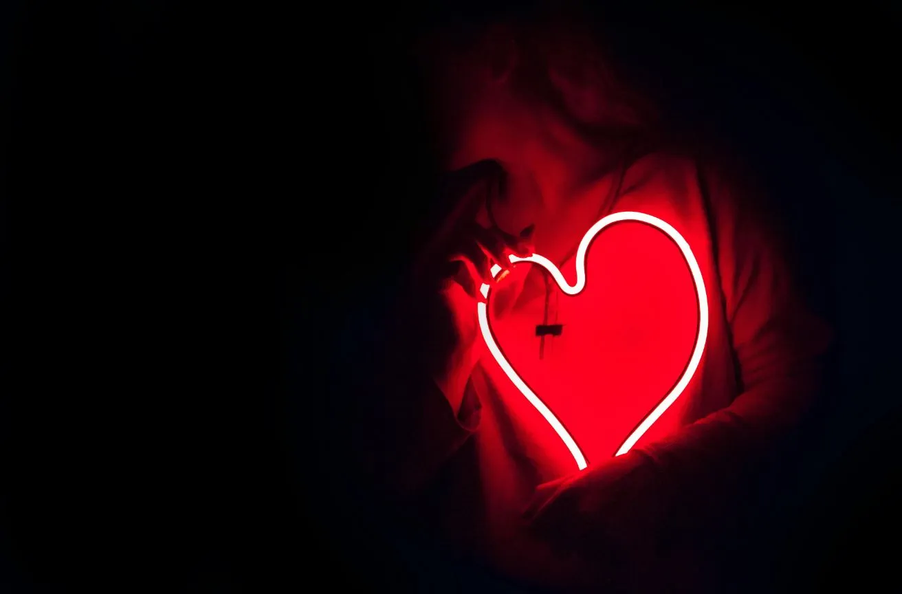 Uitgever pornosites moet onrechtmatige video's actief verwijderen