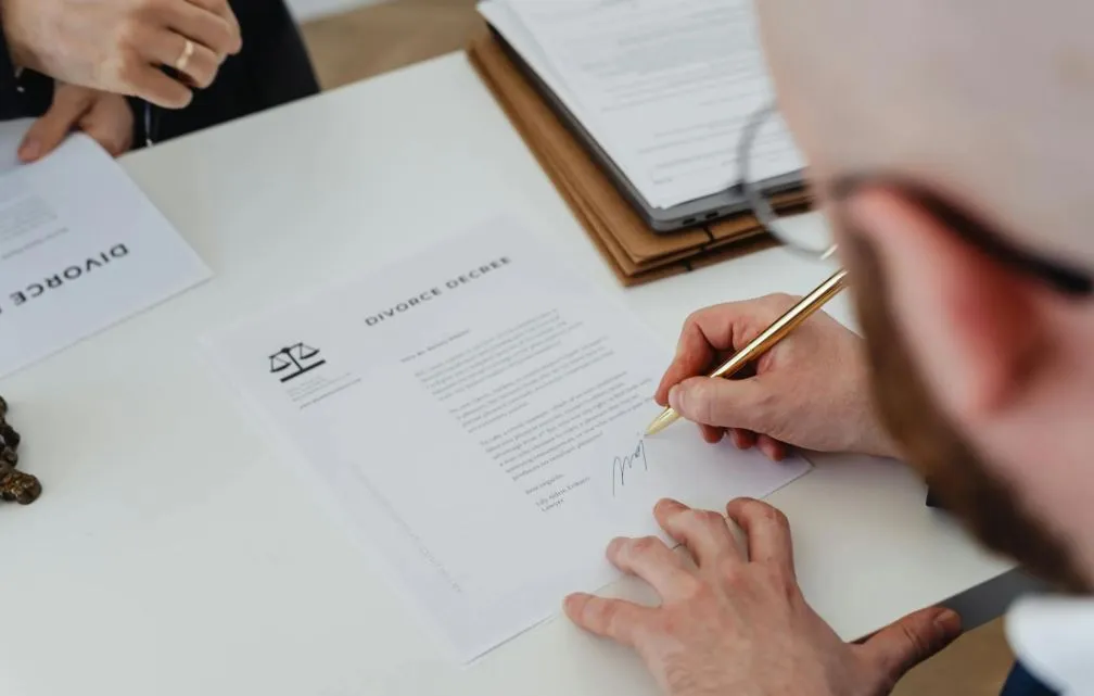 Rechter vindt tonen dickpics in zaak over omgangsregeling hoogst ongepast