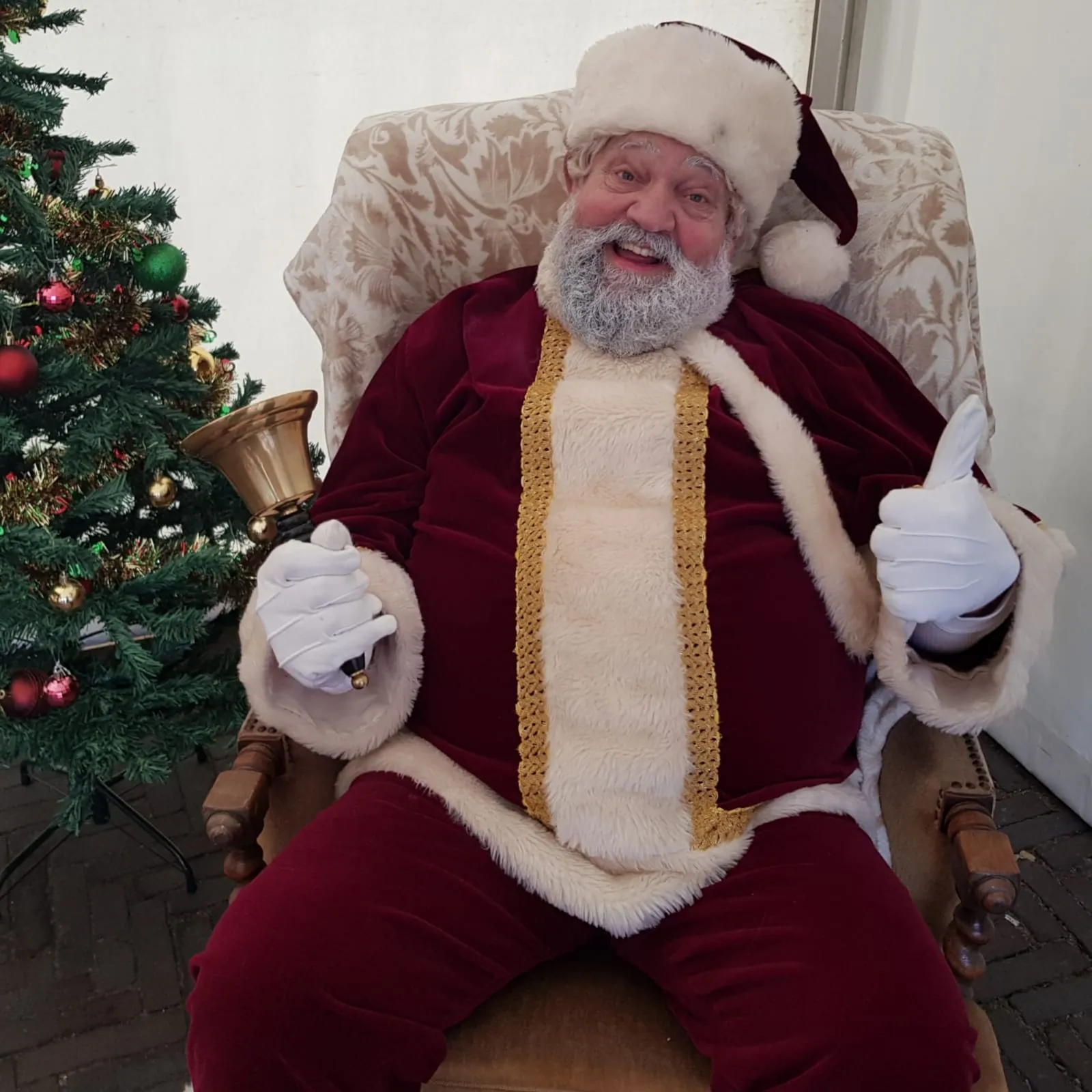 Gezellige winterbraderie bij Sur Meuse