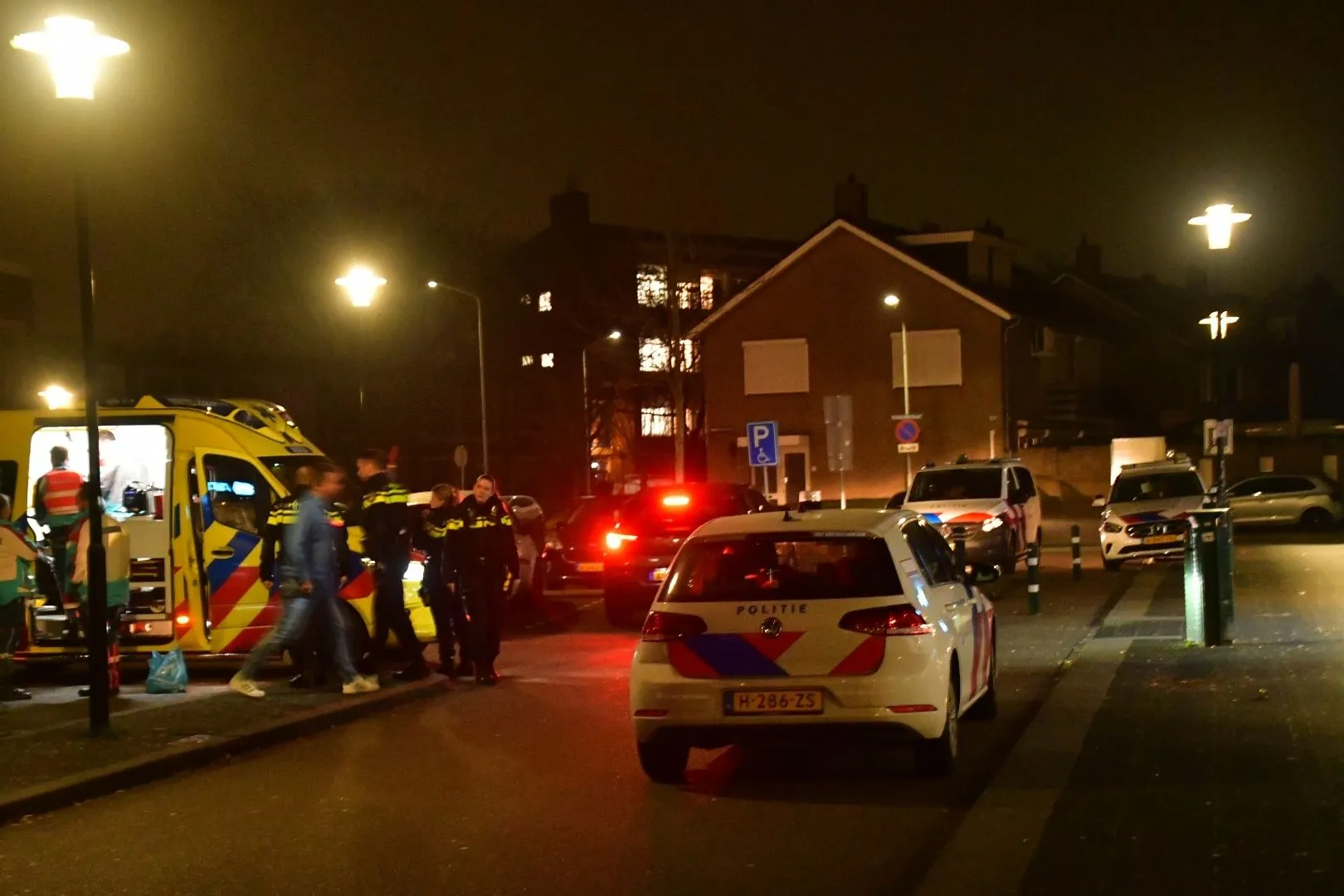 Steekpartij op Van Nijvenheimstraat in Venlo: Politie doet onderzoek