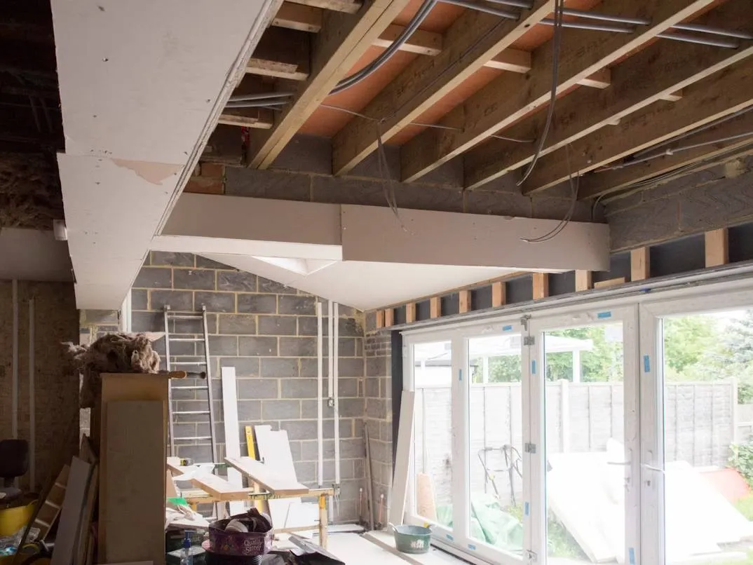 photo-1638890928612-affad50d878a