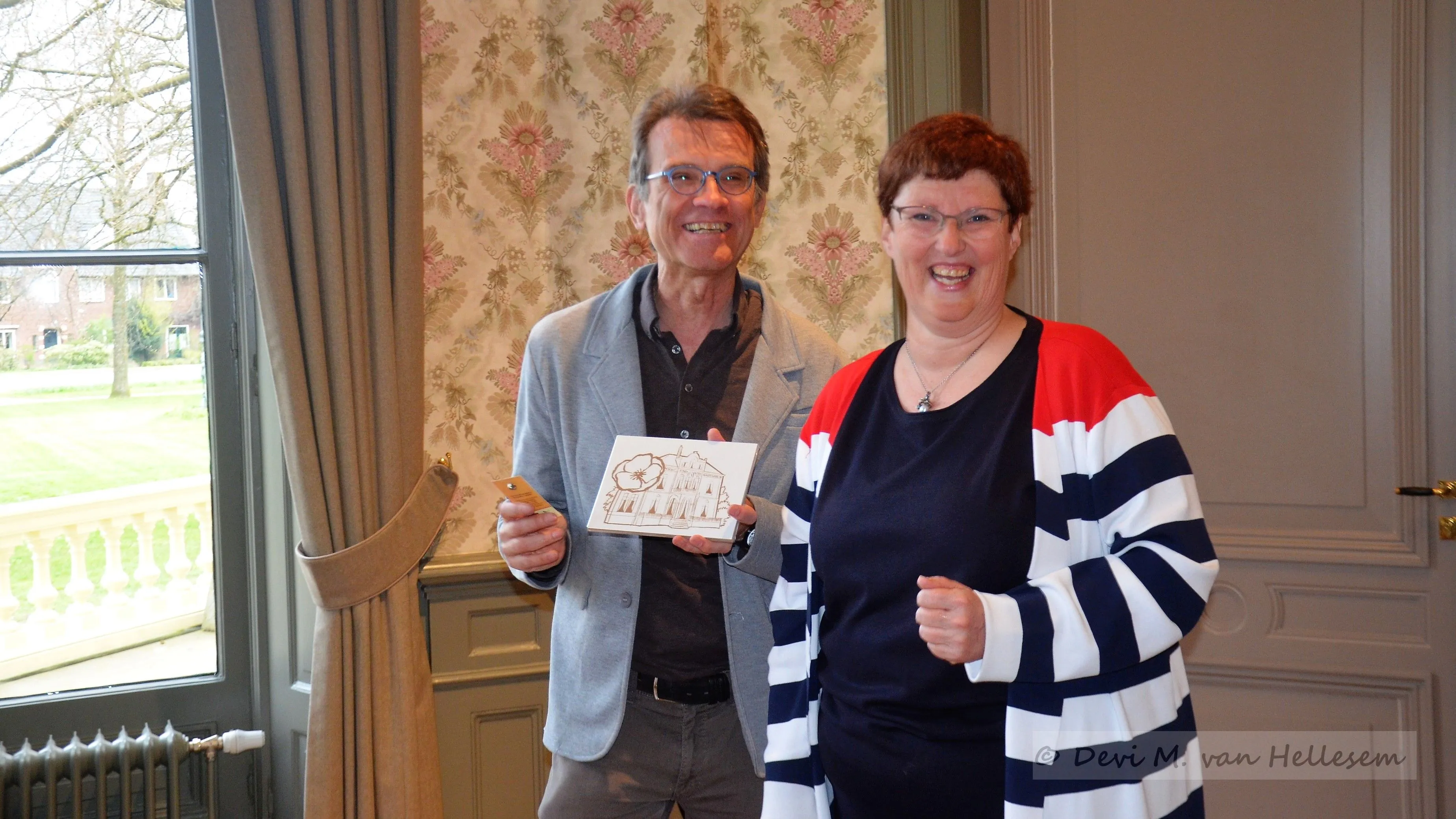 Taxi Charity Pin met enthousiasme ontvangen in Airborne museum