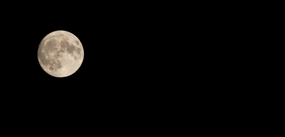 suerpmoon cco public domain pxhere