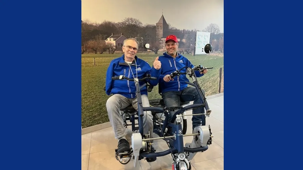 vrij te gebruiken eigen foto alpe d huzes links peter rechts joop