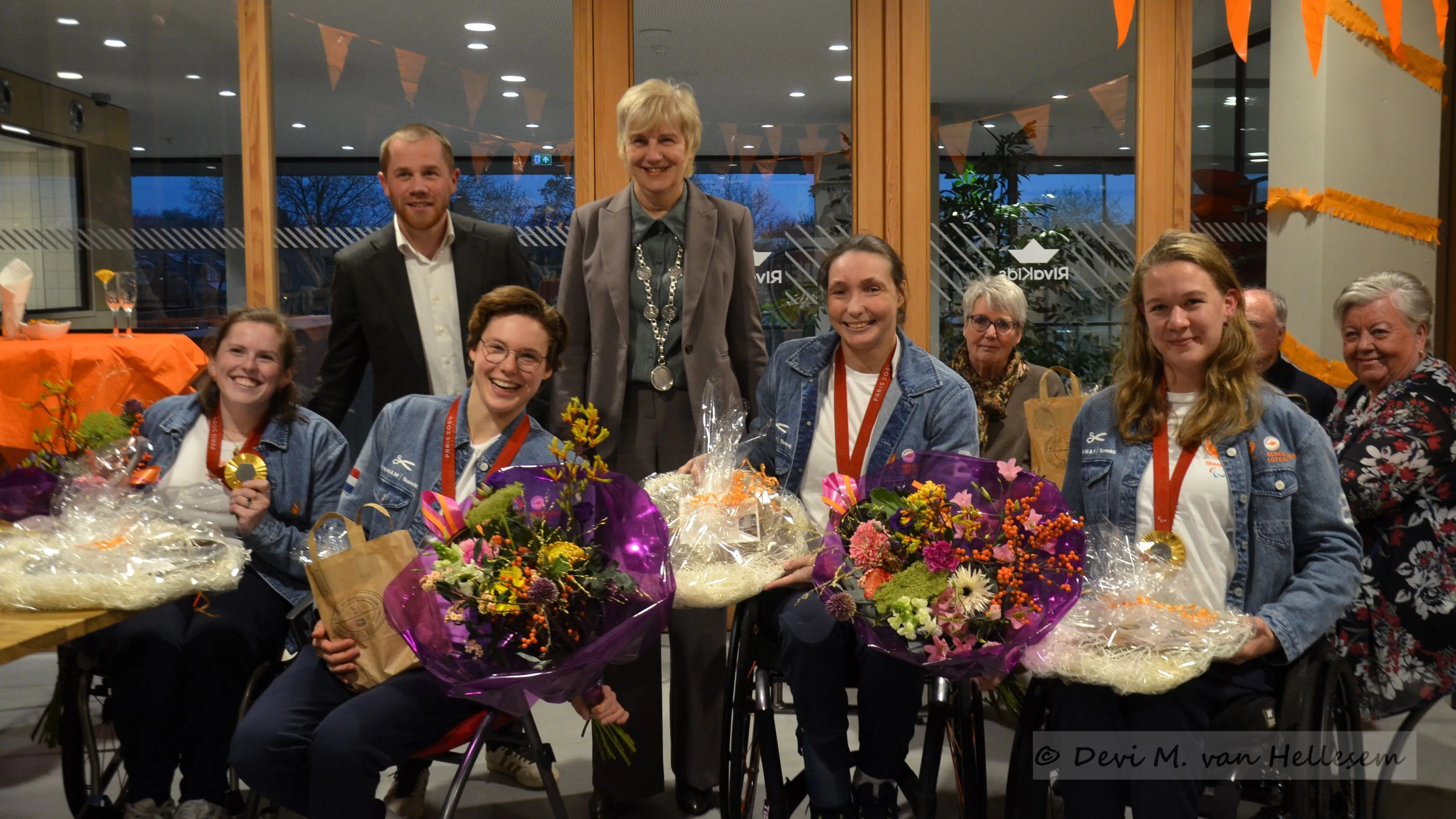27 11 24 huldiging basketbaldames 12