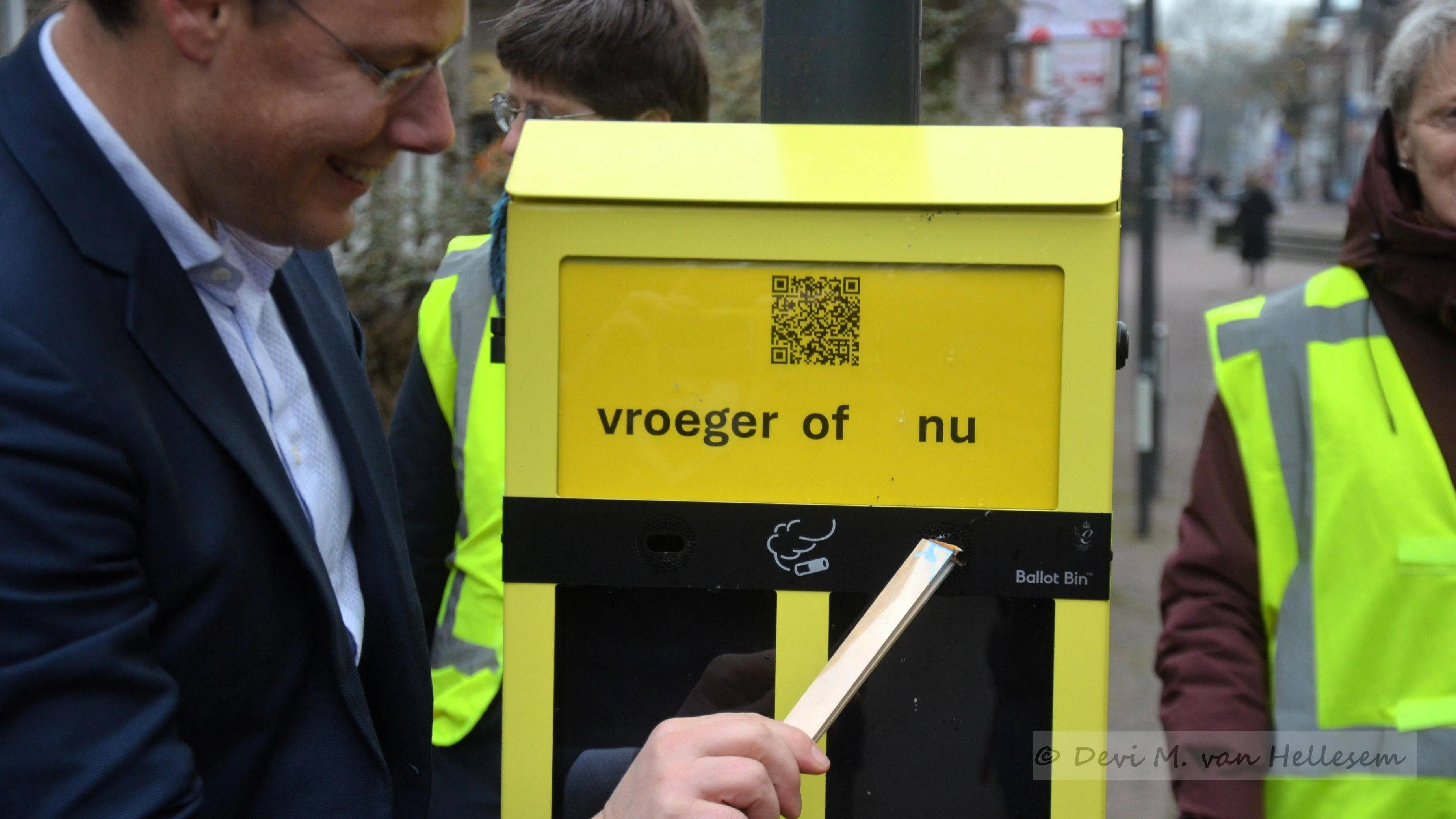 Peuken? Die horen niet op straat maar in de peukenpaal!