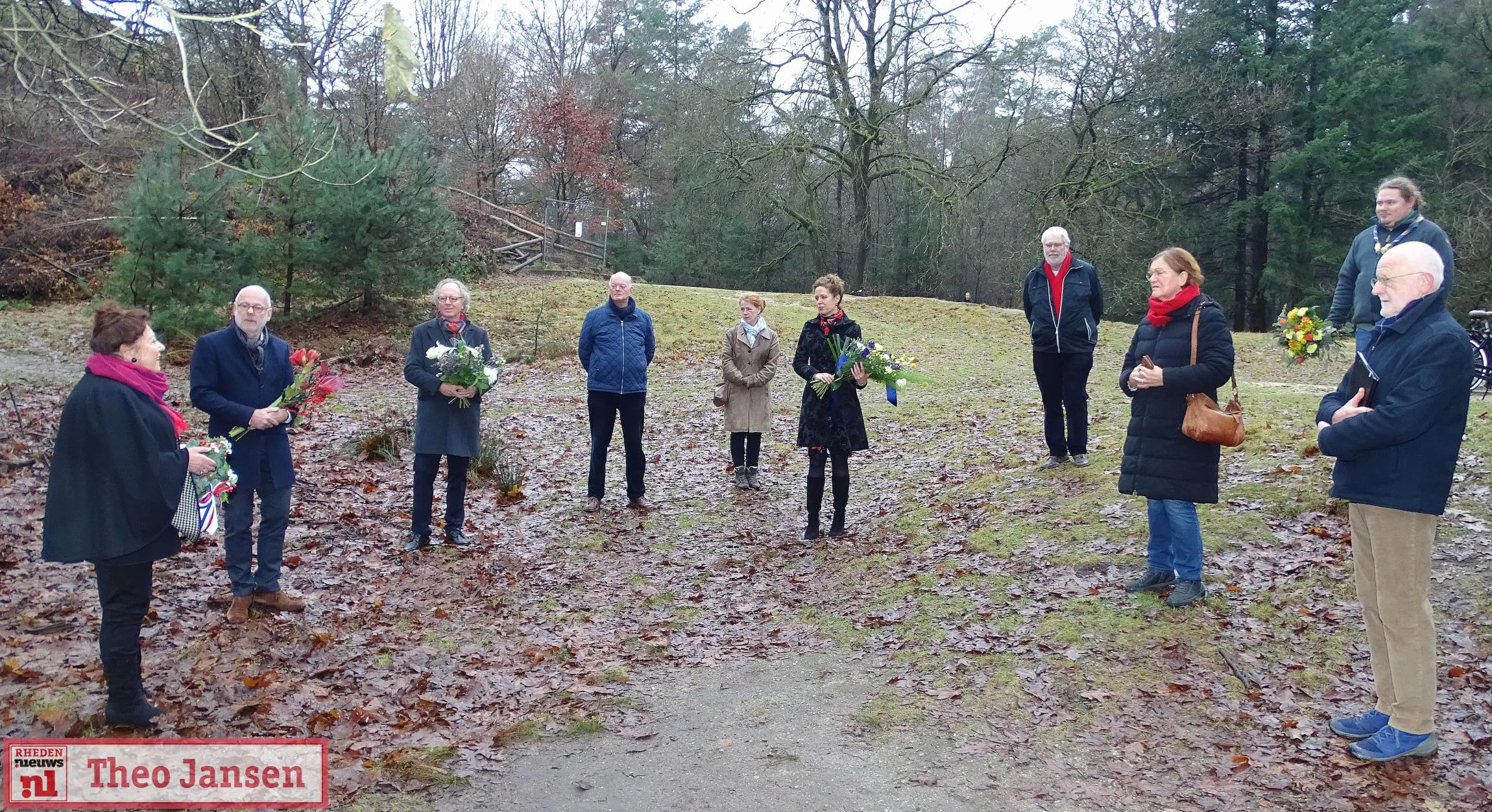 13 12 2021 herdenking executie en massagraf bij emmapyramide in rozendaal 1