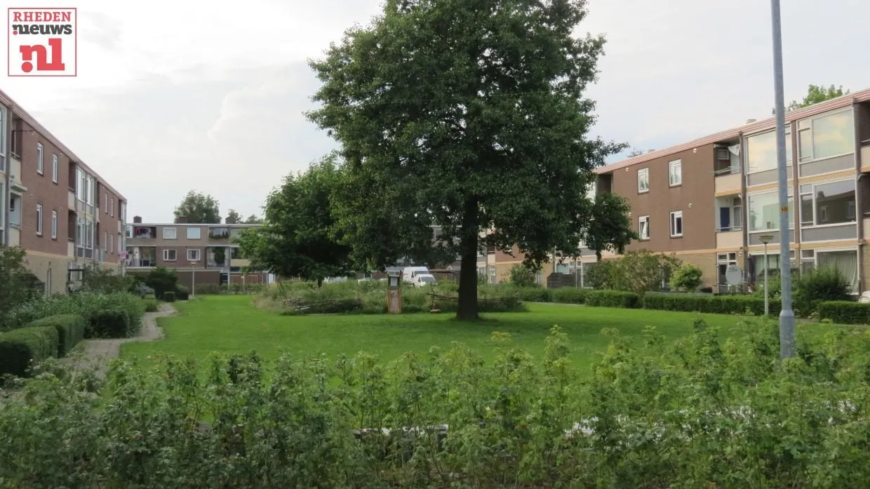 2016 07 01 buurtmoestuin rietgansplein kemphaanplein 007