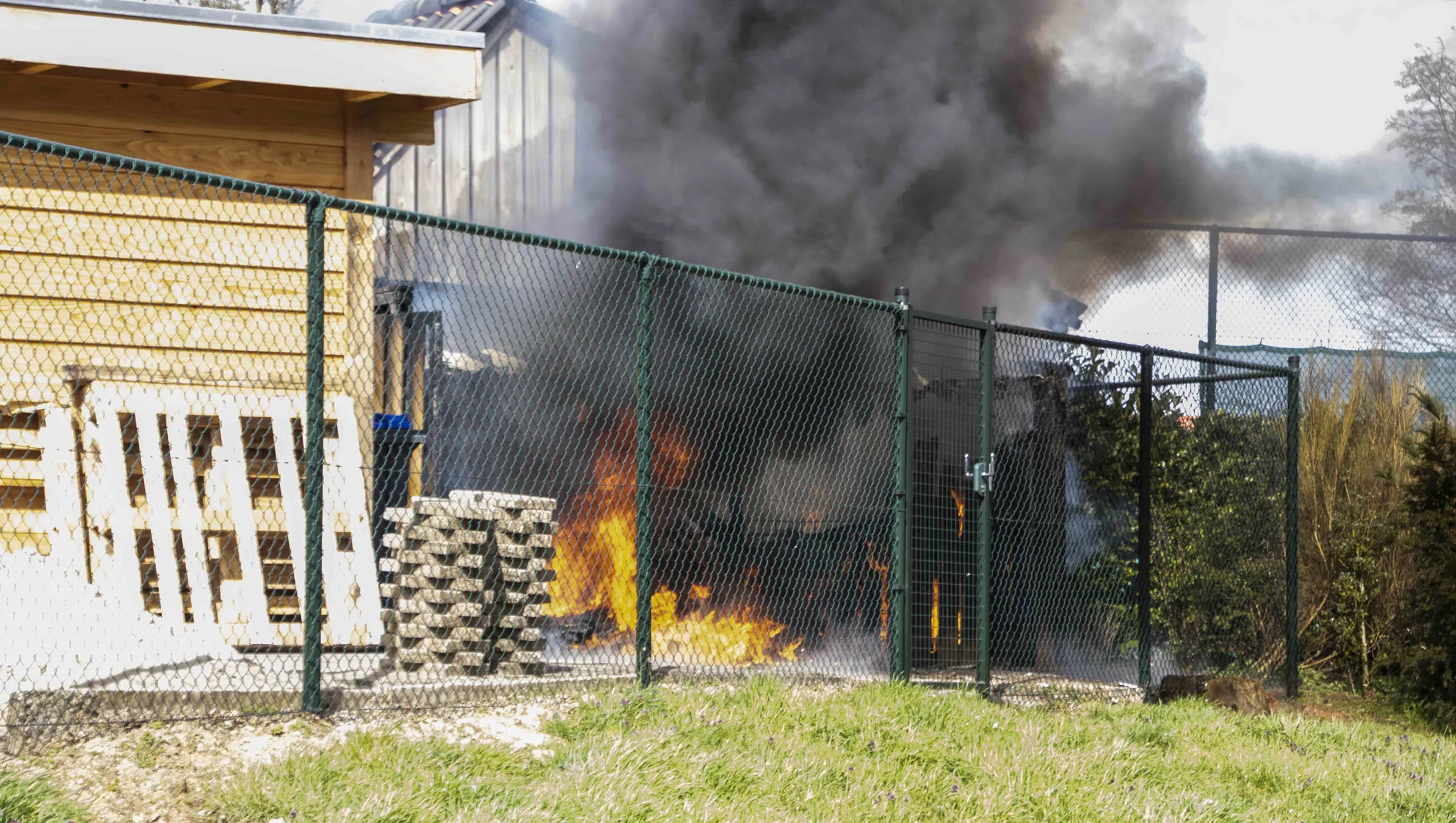 2021 04 06 schuurtje tennisvereniging slagvaardig rheden verwoest door brand dennis van bemmel persbureau heitink 1