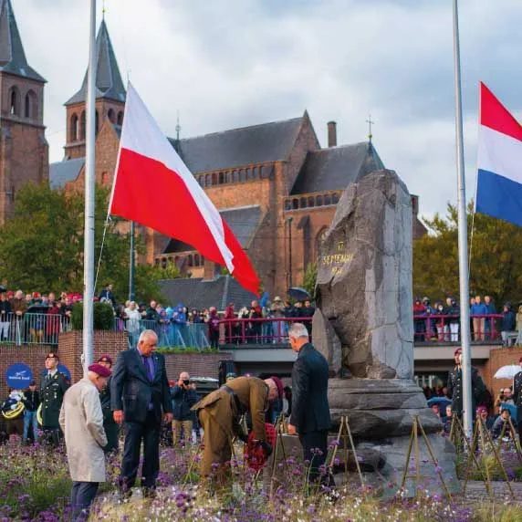 airborneherdenkingbridge to liberationwat we doen 5