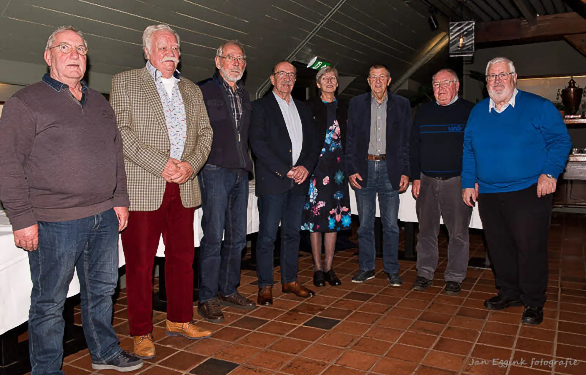 bestuur met jubilarissen thomassen mannenkoor jan eggink fotografie