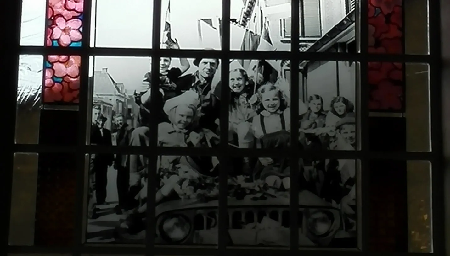 bevrijdingsraam1