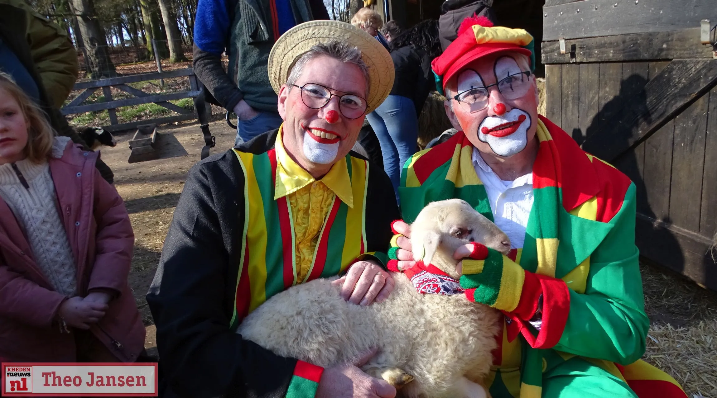 eerste lammetje rhedense schaapskudde geadopteerd door max en sjappie 2023 1