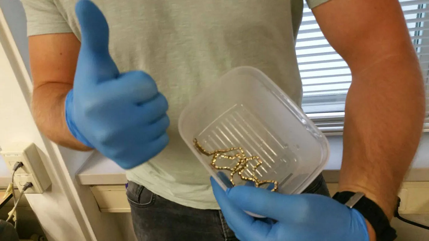 gestolen ketting politie velp