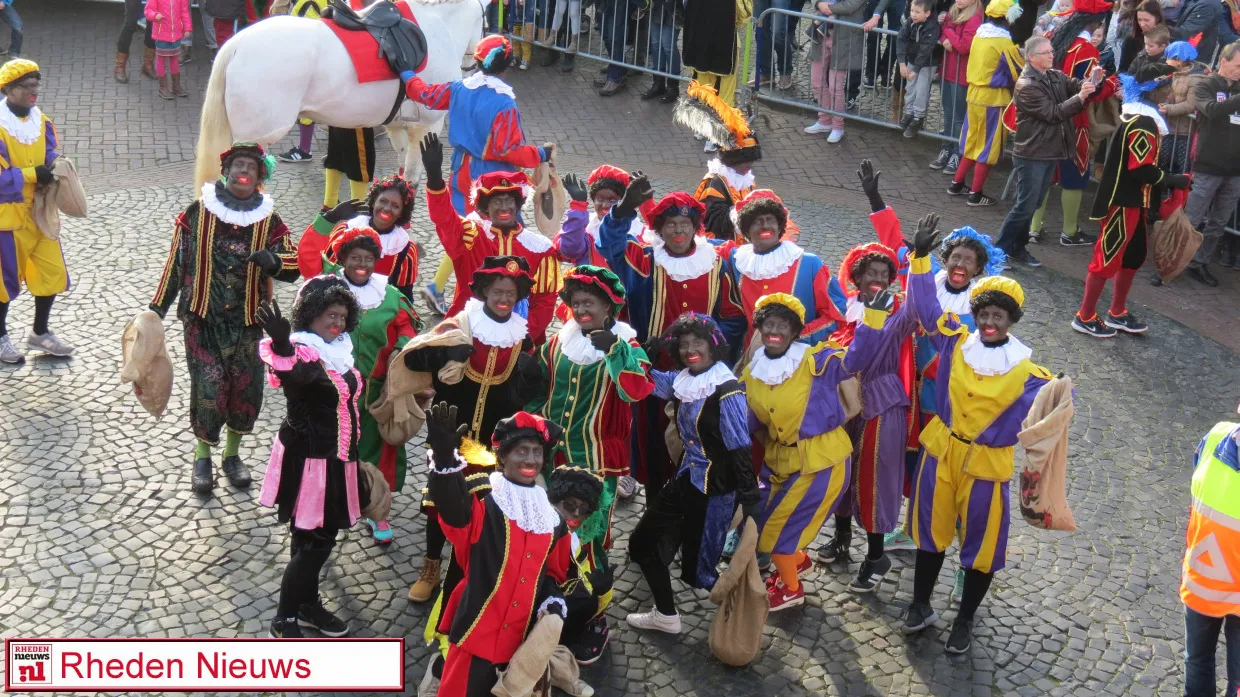 jtbzemcghdy6uclupwb202xs5 2014 11 23 sinterklaasintocht velp1 012