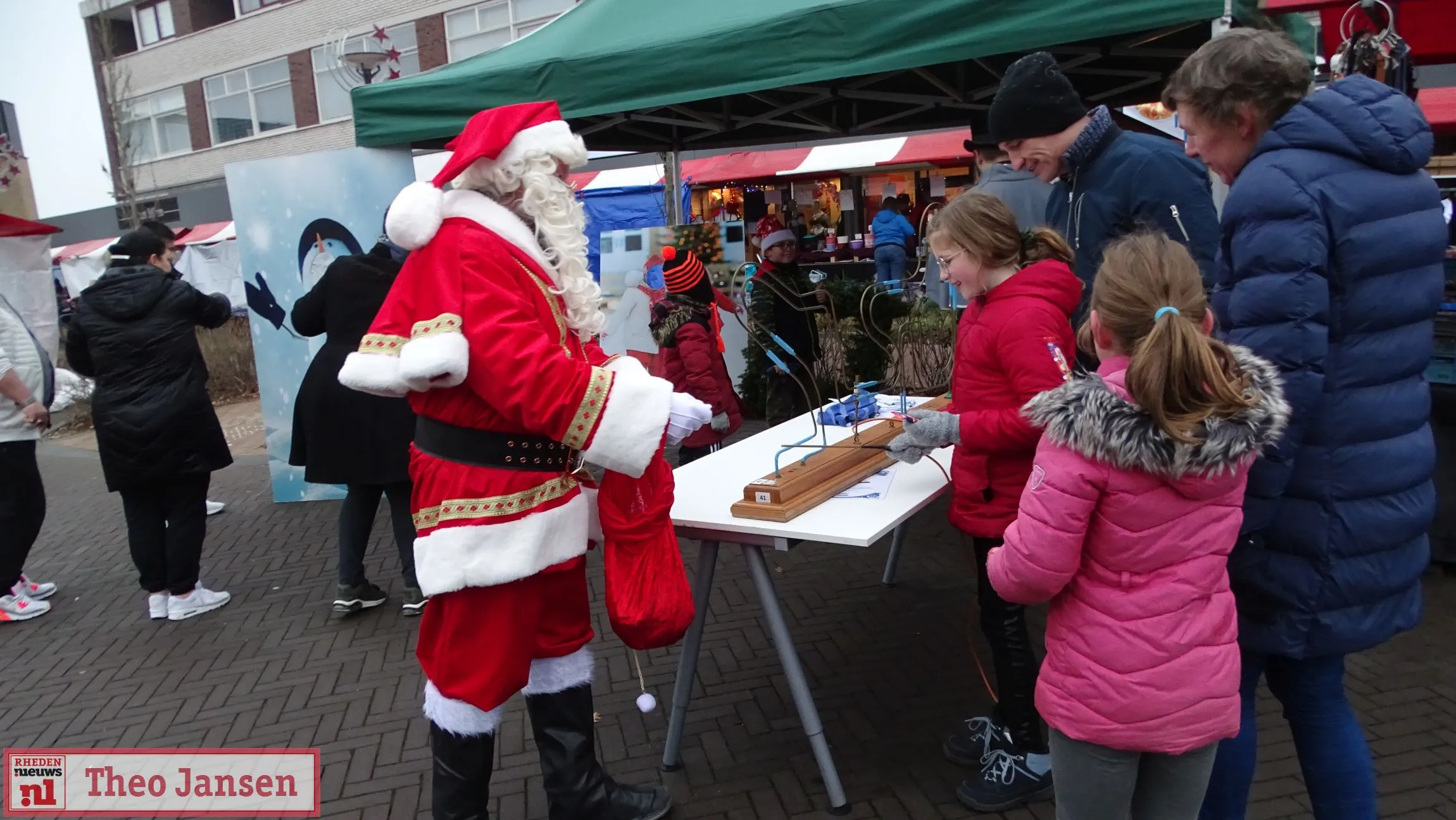 kerstmarkt in anton pieck sfeer in het winkelcentrum van dieren 10