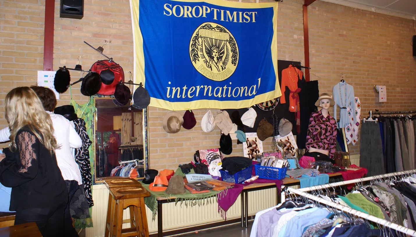 kledingbeurs gelreband dieren soroptimistclub van dieren en doetinchem