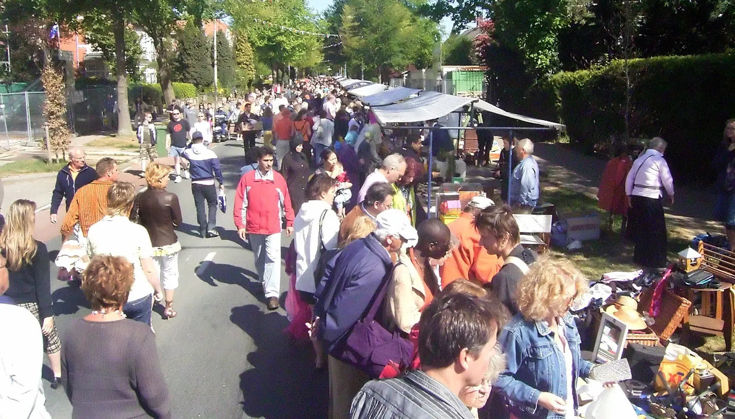 koningsmarkt aan de rozendaalselaan in velp