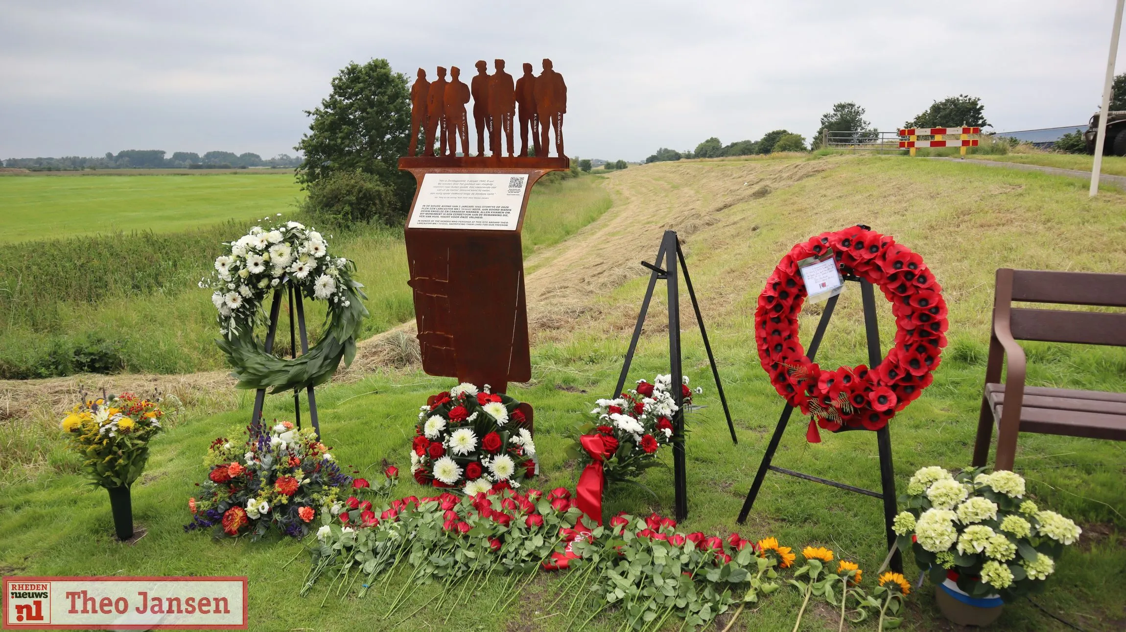 monument voor omgekomen bemanning van lancaster onthuld in velp 21 06 2024 1