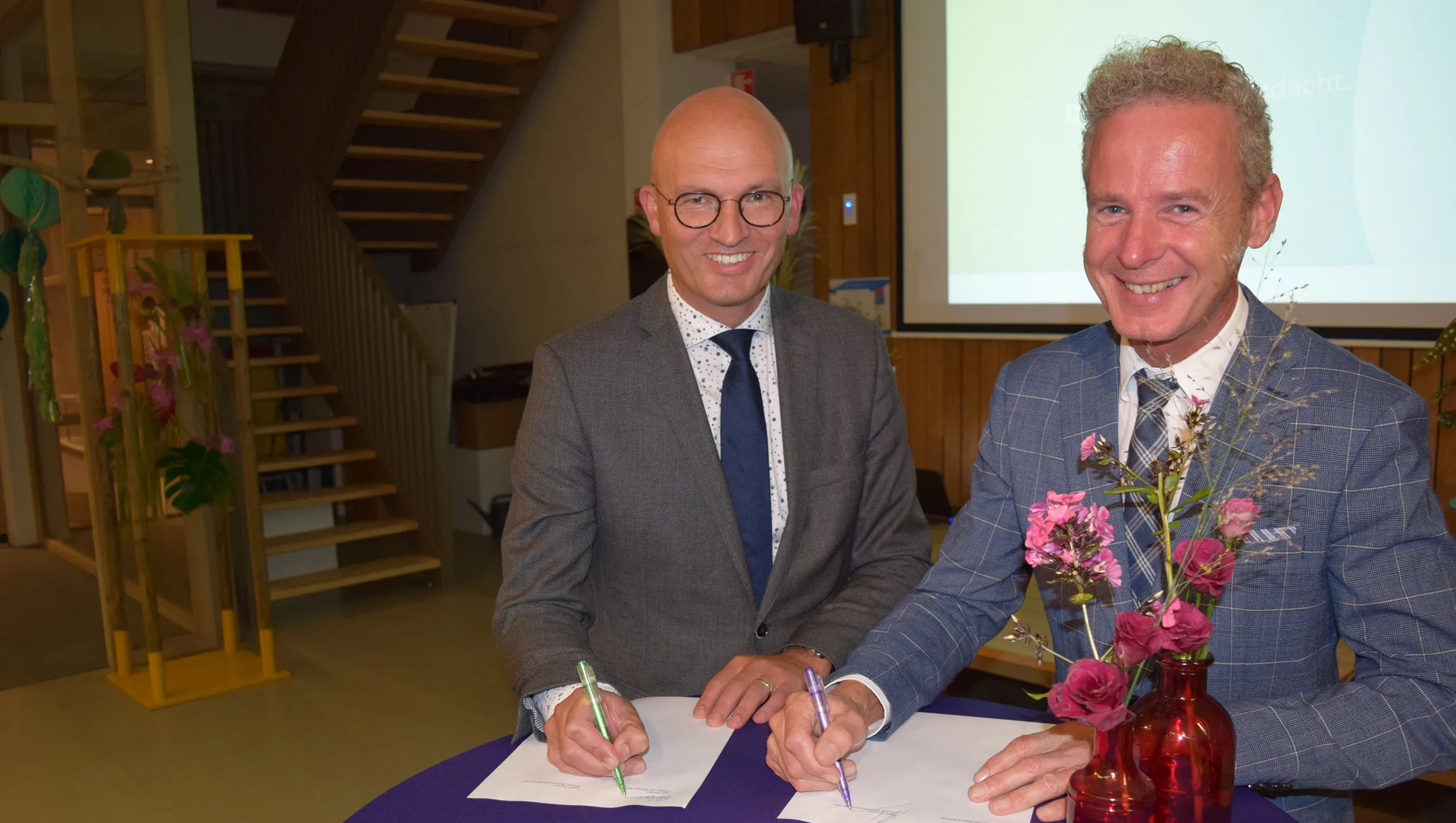 ondertekening groene hotspot marjanne eikelboom
