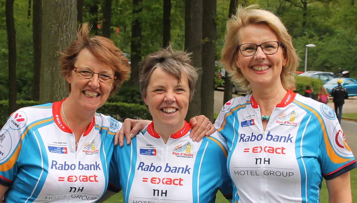 sisters to the top