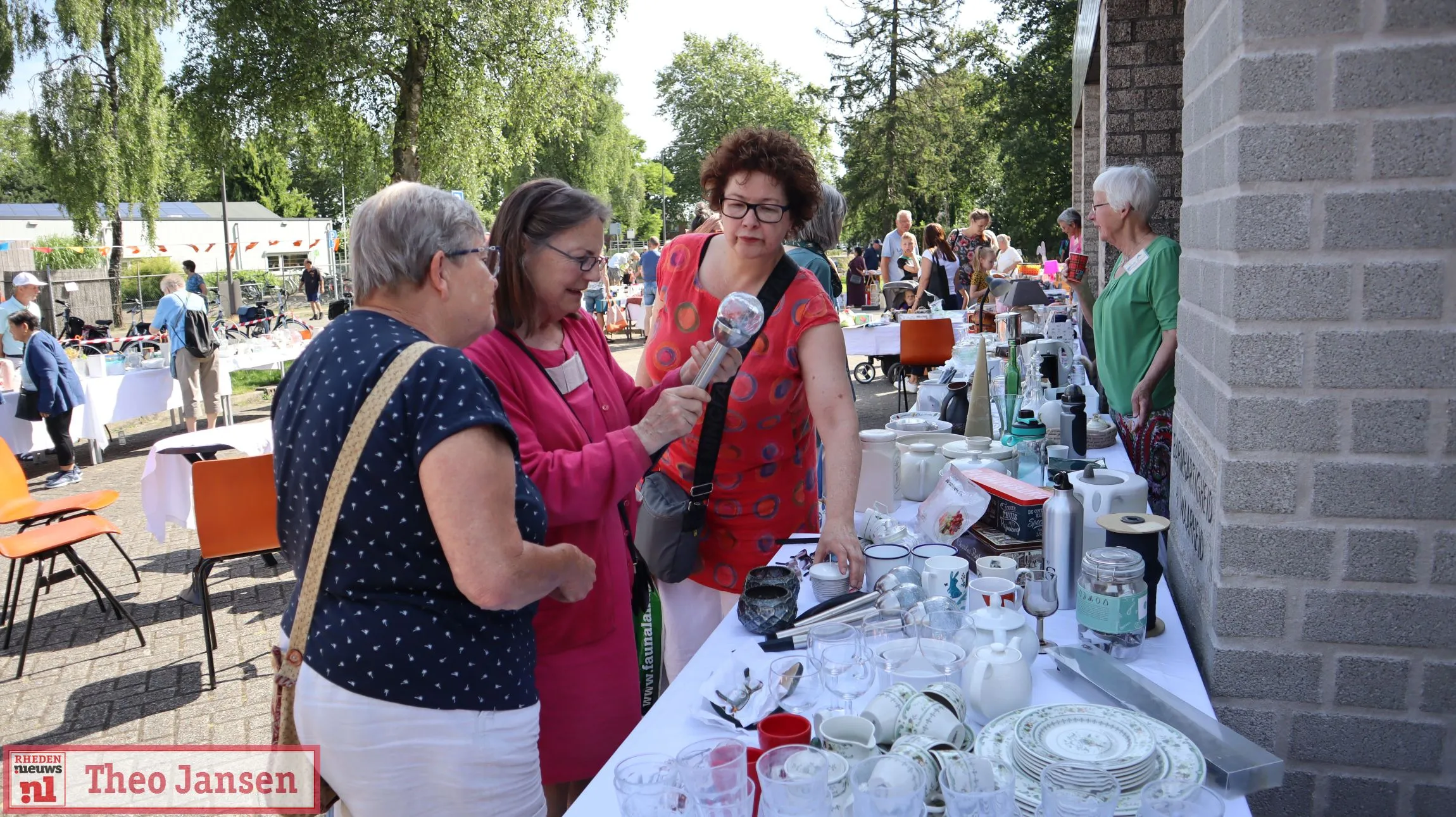succesvolle rommelmarkt voor de emmauskerk in dieren 29 06 2024 1