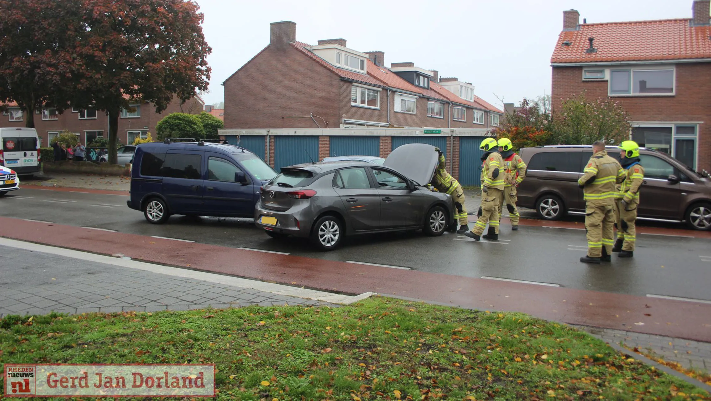 twee autos botsen met elkaar op de waterstraat in velp 15 10 2022 1