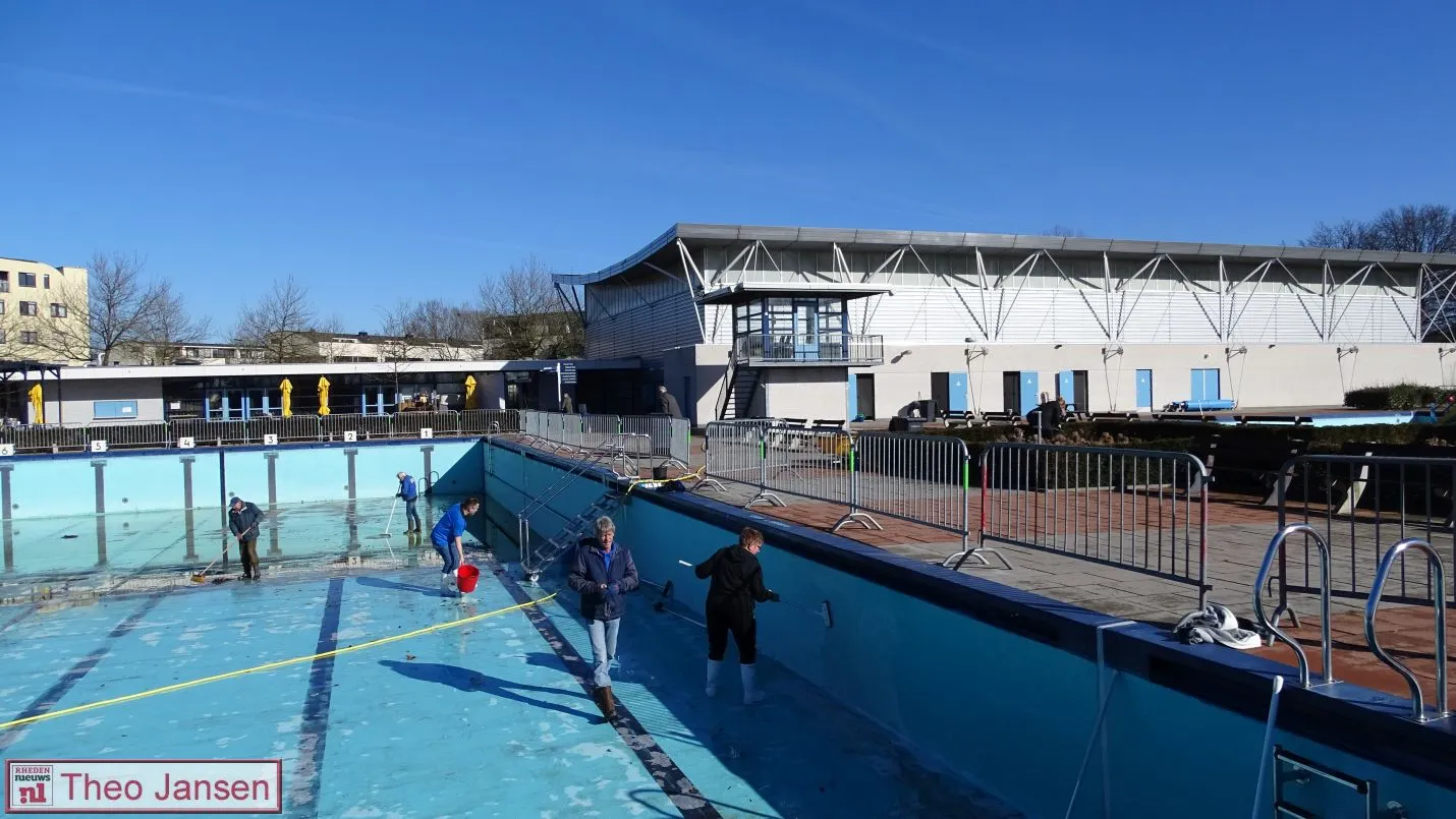vrijwilligers openluchtzwembad rheden 20 03 2018 1