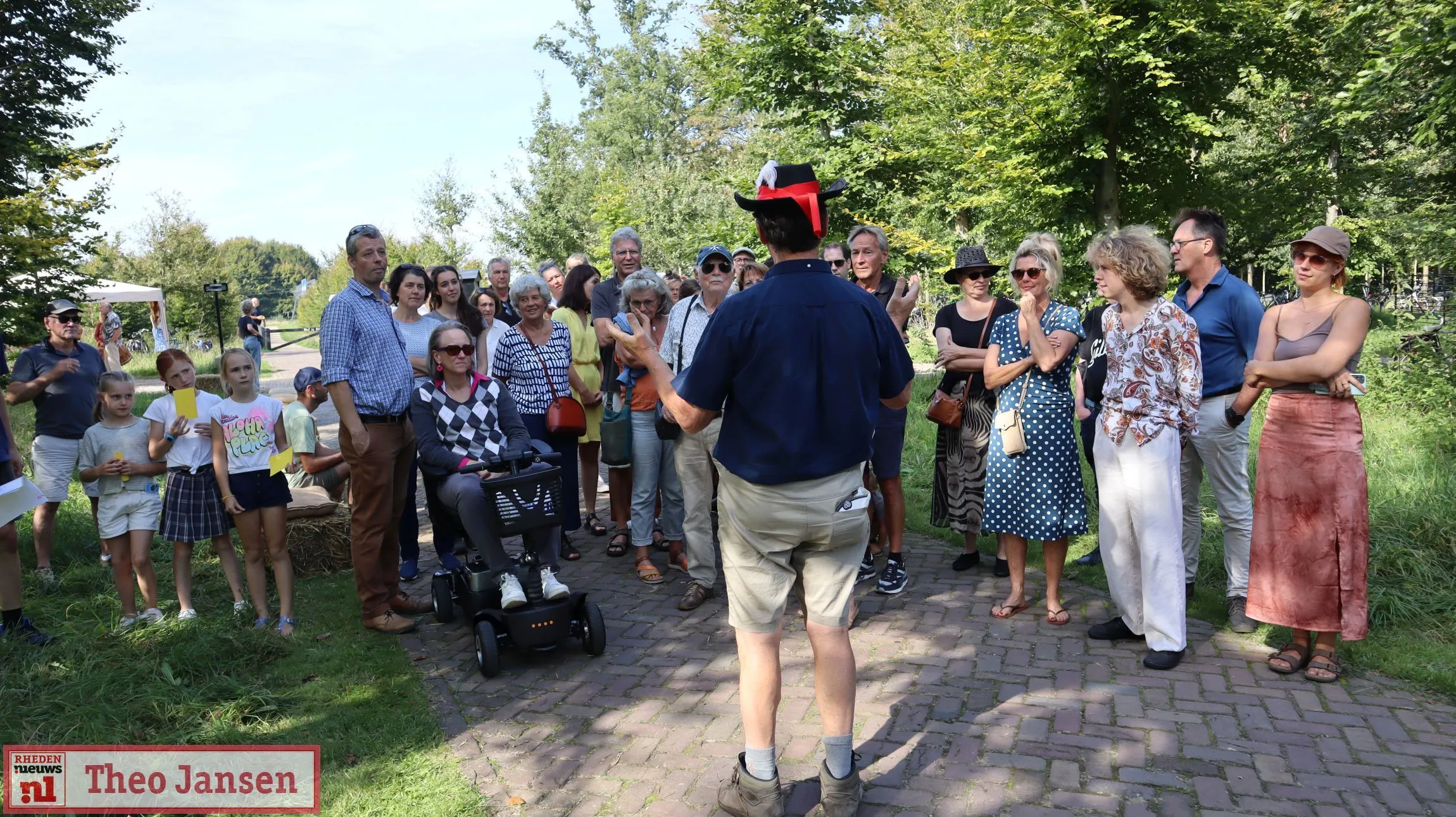unieke theaterwandeling trekt 900 bezoekers op landgoed hof te dieren 2024 1