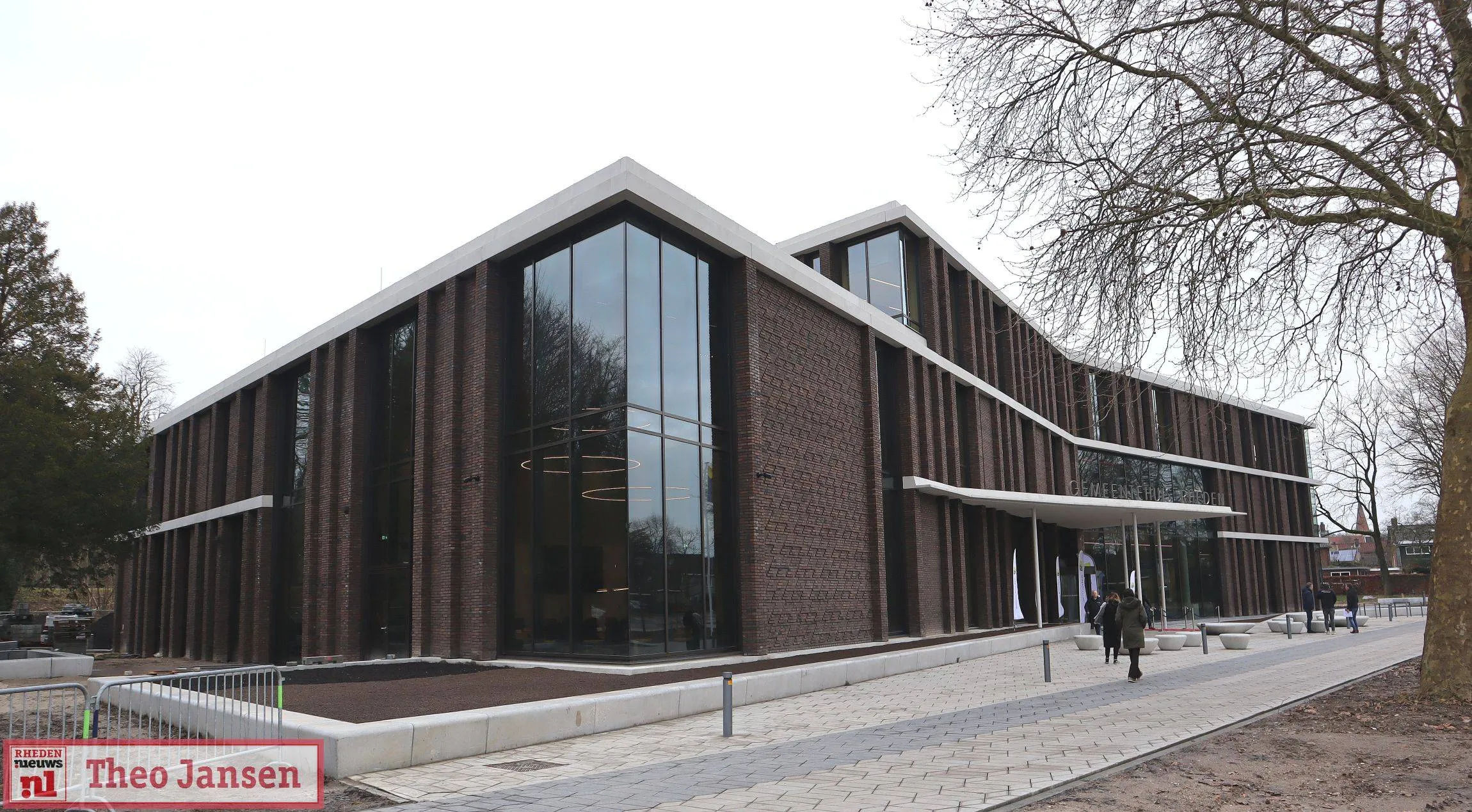 002 officiele opening nieuw duurzaam gemeentehuis in de steeg