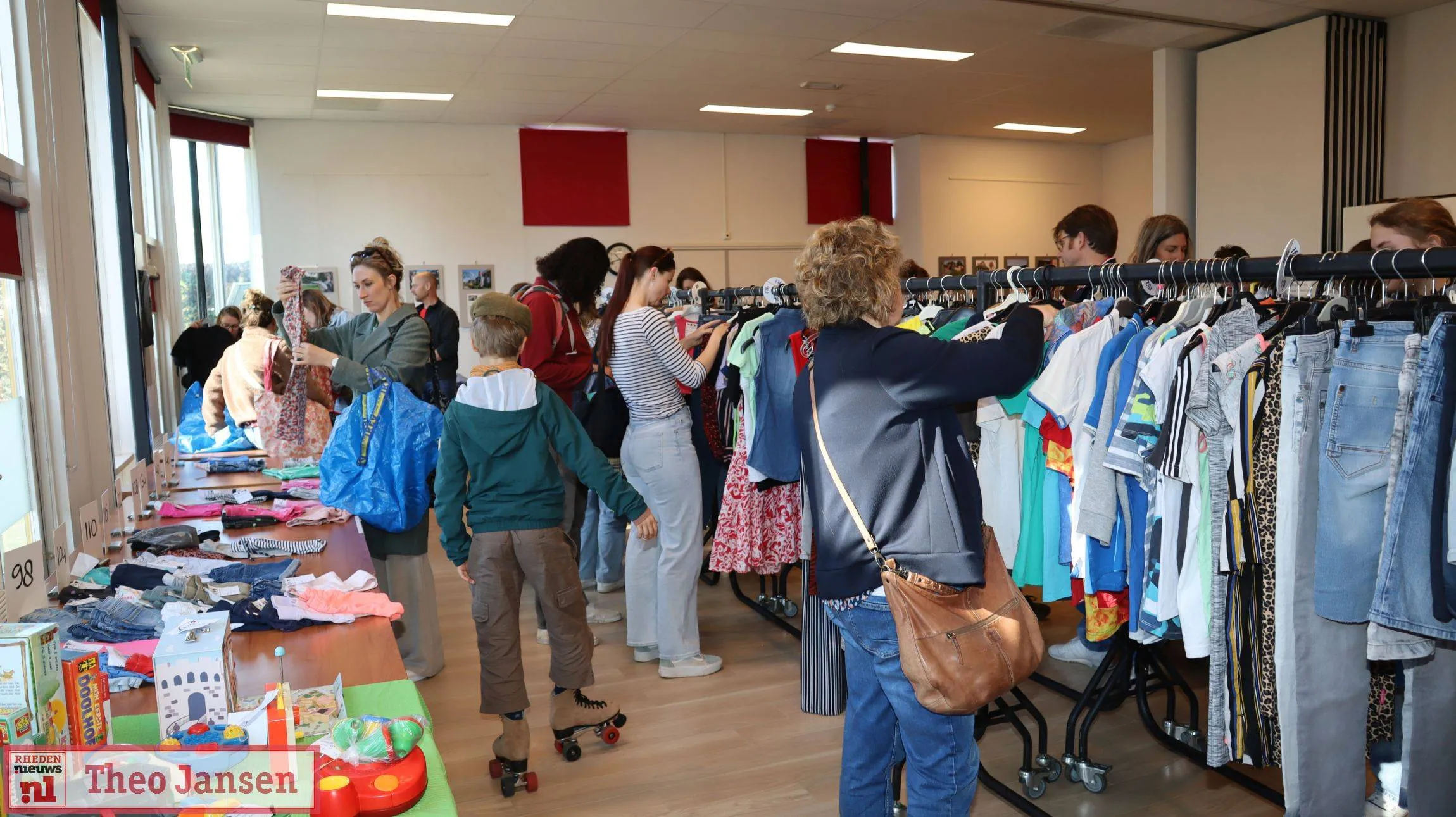 grote belangstelling voor tweedehands kinderkledingbeurs in rheden 05 04 2025 1