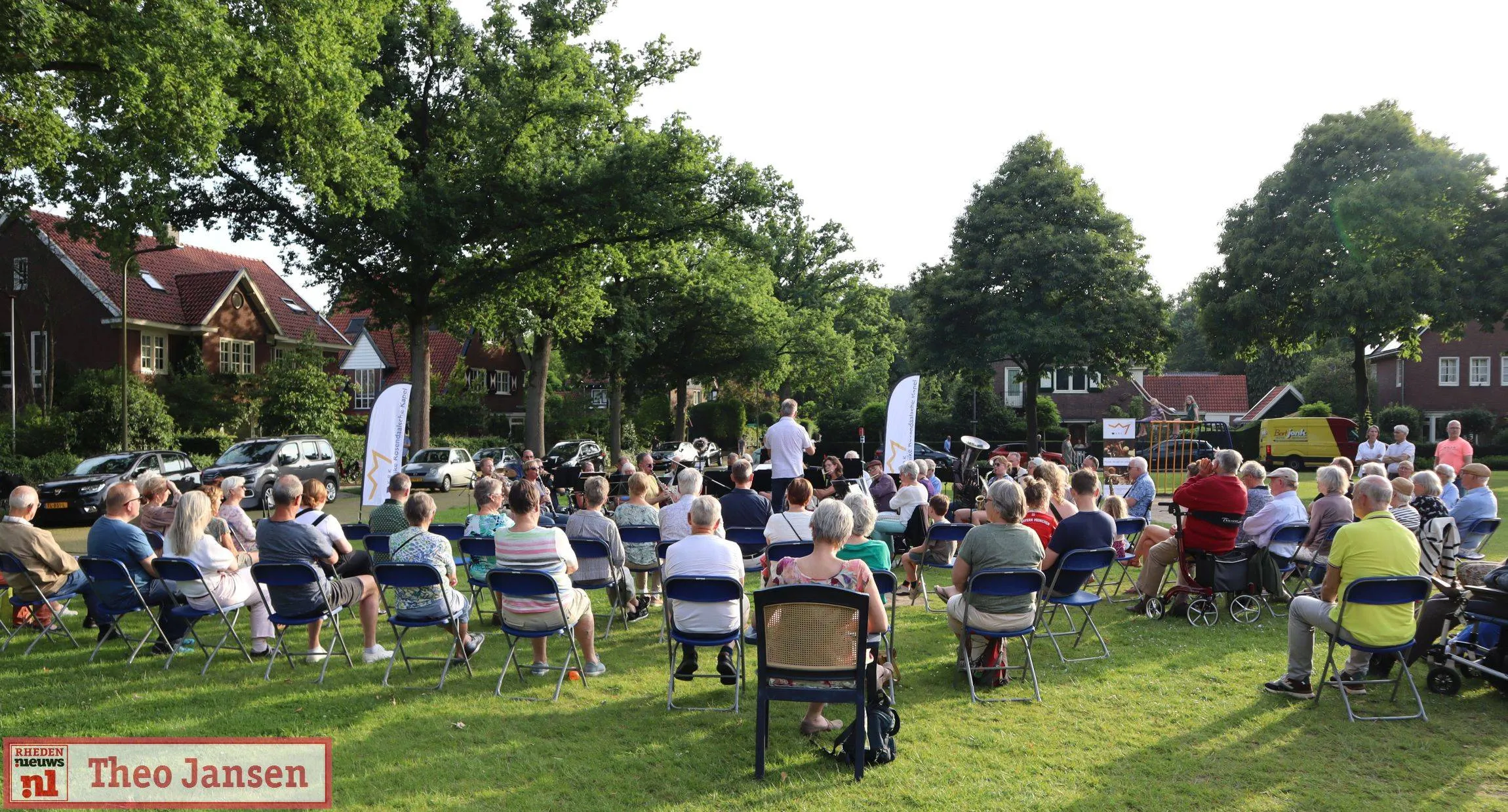 sfeervol wijkconcert van koninklijke rosendaalsche kapel op burgemeester brandtplein velp 12 06 2025 1