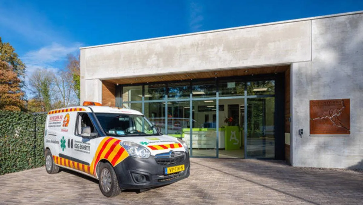 Voorzijde Dierentehuis Arnhem e.o. 1