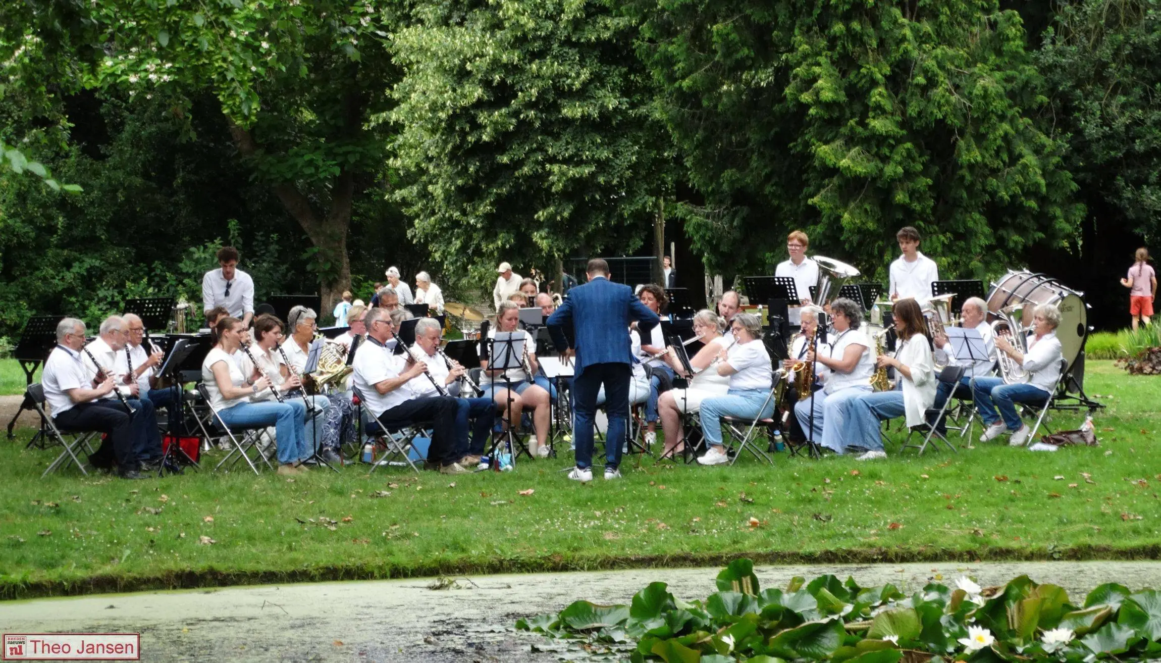 Dierens Harmonie Orkest brengt Carolinapark tot leven met zomers Concert at the Park 05-07-2026 (1)