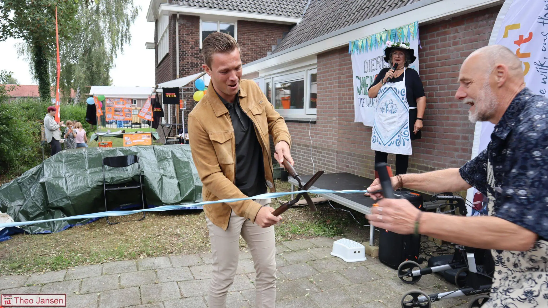 Feestelijke heropening Hart van Stenfert tijdens drukbezochte Burendag 26-9-2026 (5)