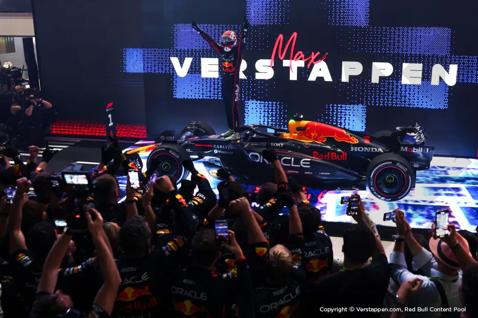 si202511300553 hires jpeg 24bit rgb 14b