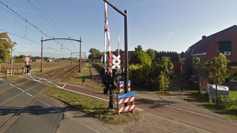 150522 spoorwegovergang gastelseweg e1432302701836