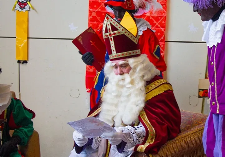 151206 sinterklaasfeest ruilwinkel2 danny van den aarsen