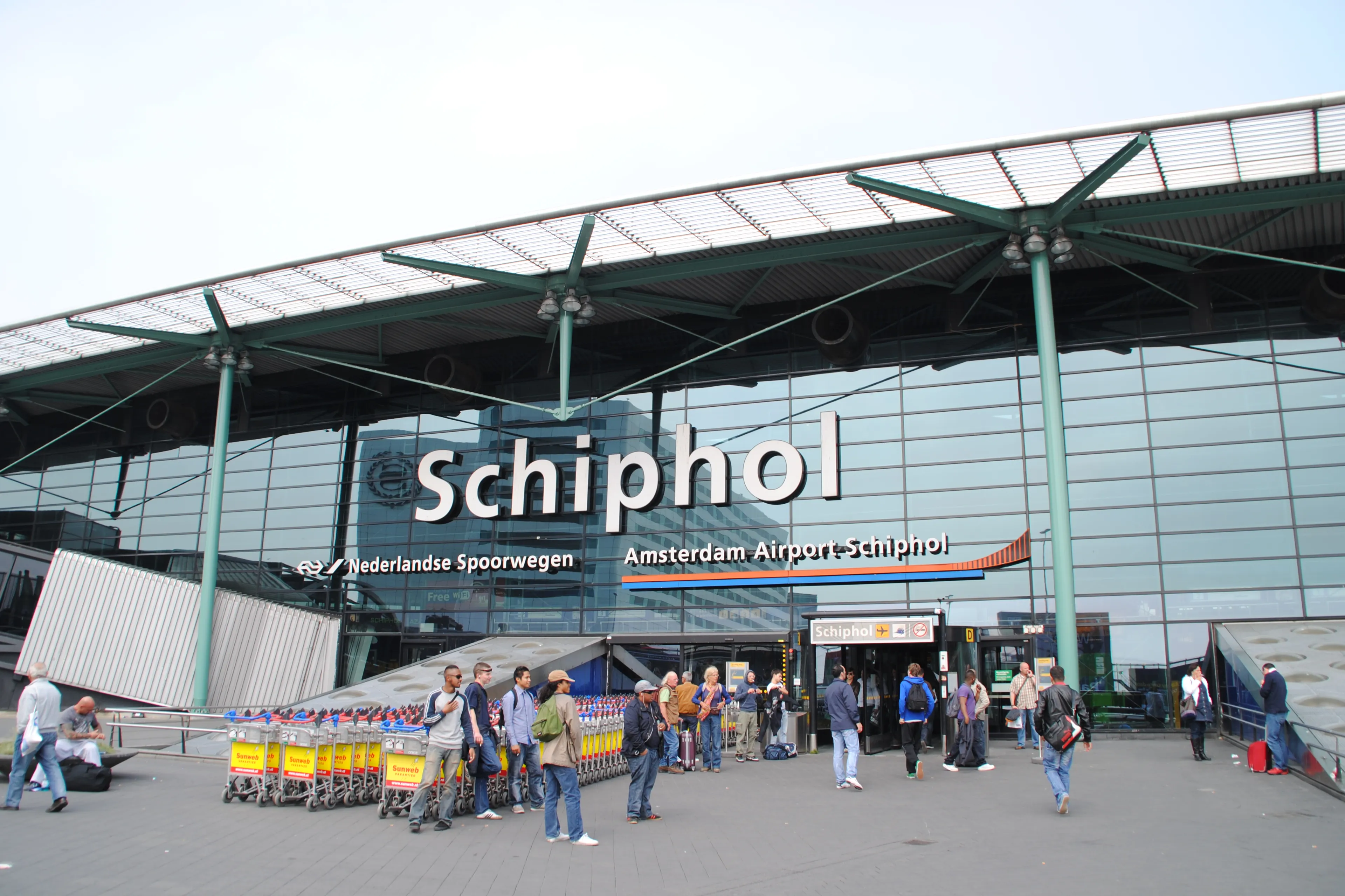 airport schiphol amsterdam