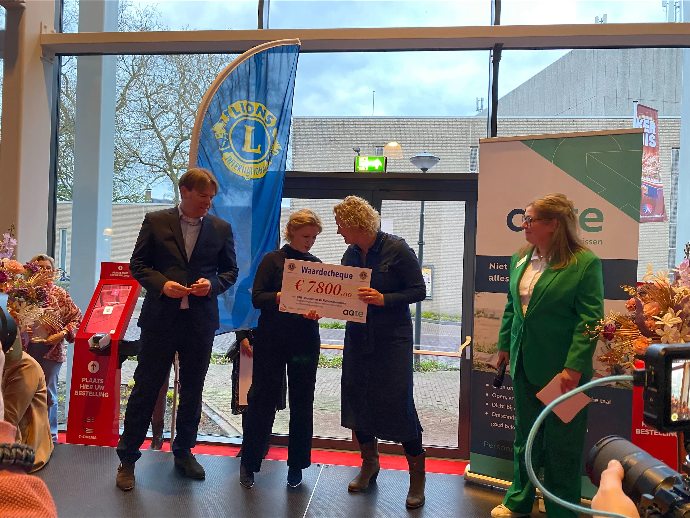 uitreiking cheque 2