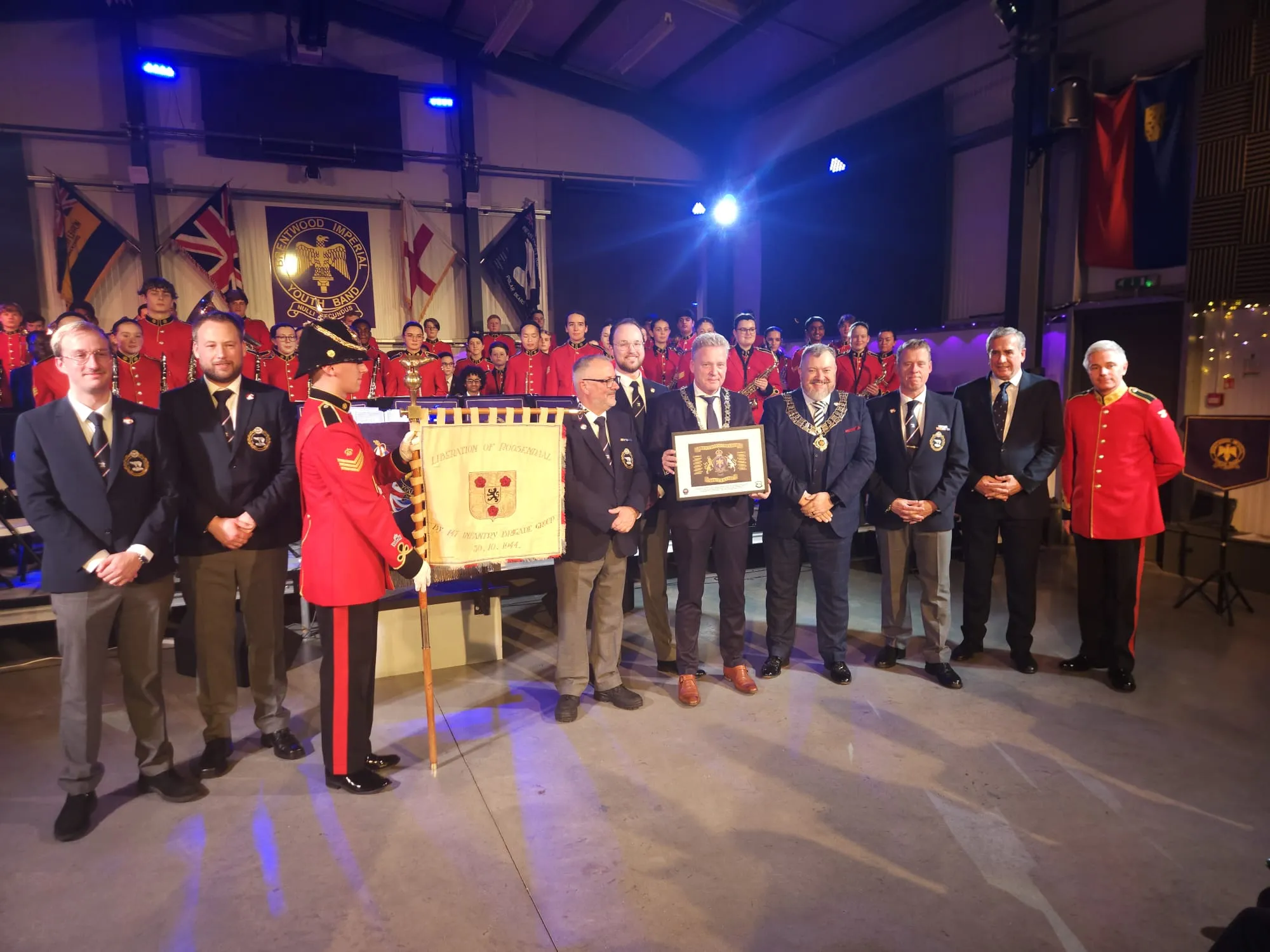 Vaandel Polar Bears  officiele overdracht